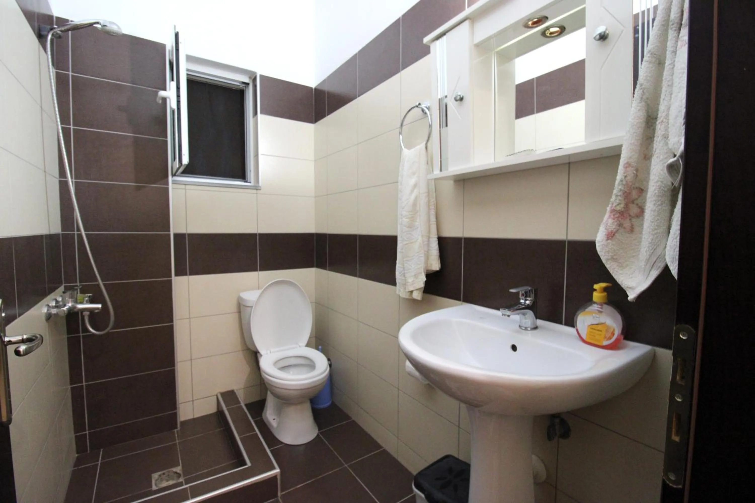 Toilet in Vila Oscar
