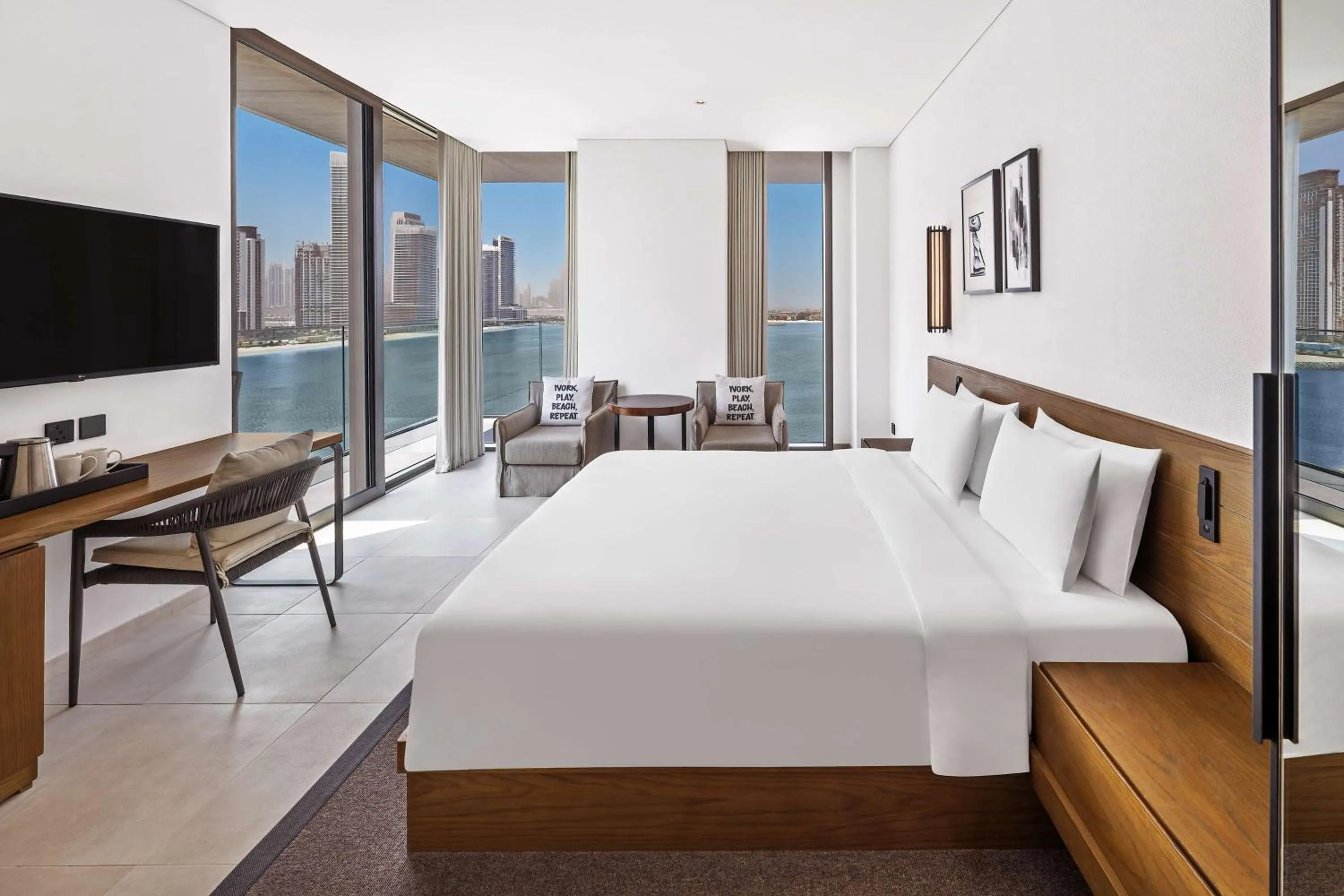 Bedroom, Bed in Radisson Beach Resort Palm Jumeirah