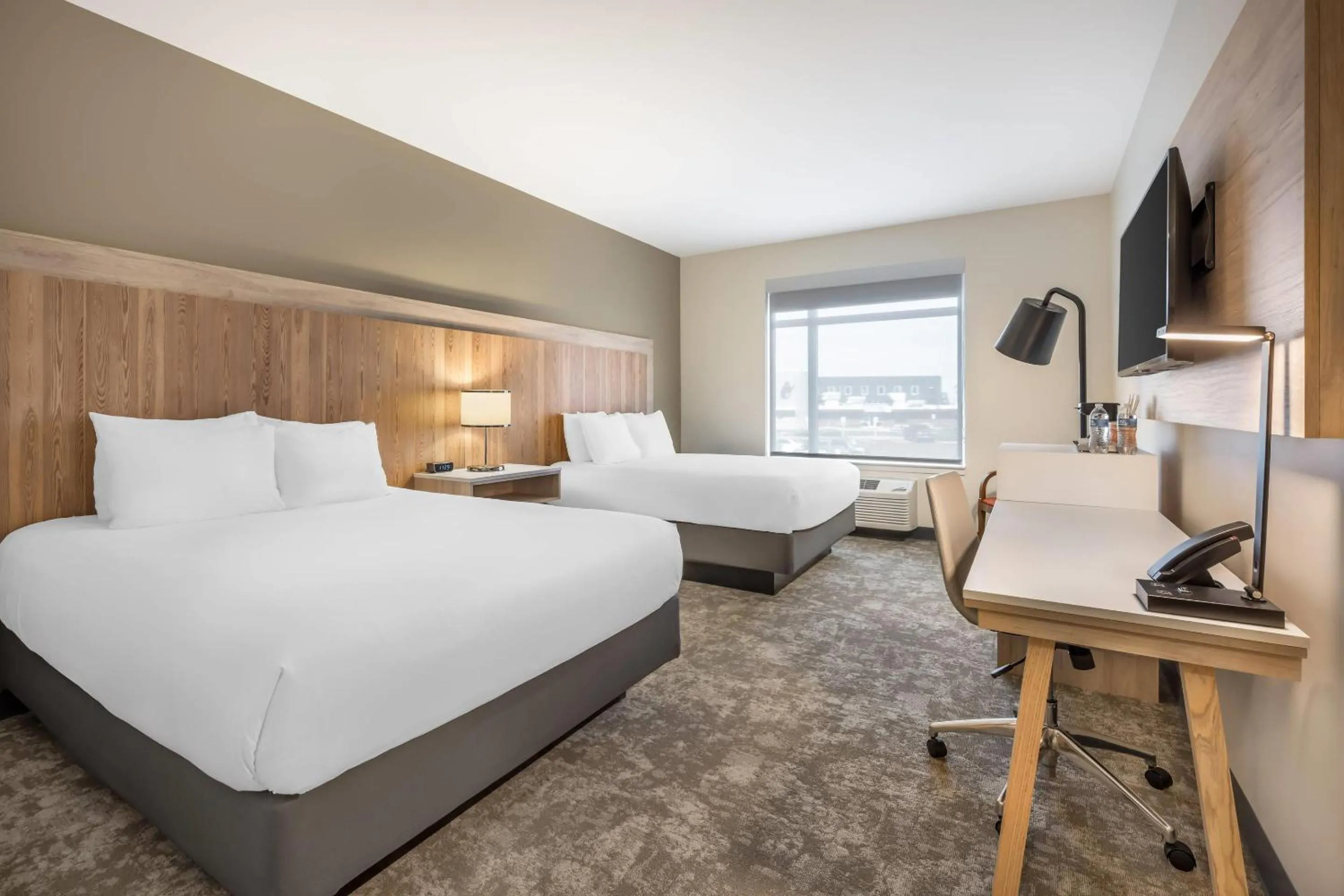 Bedroom, Bed in Radisson Hotel Pendleton Airport