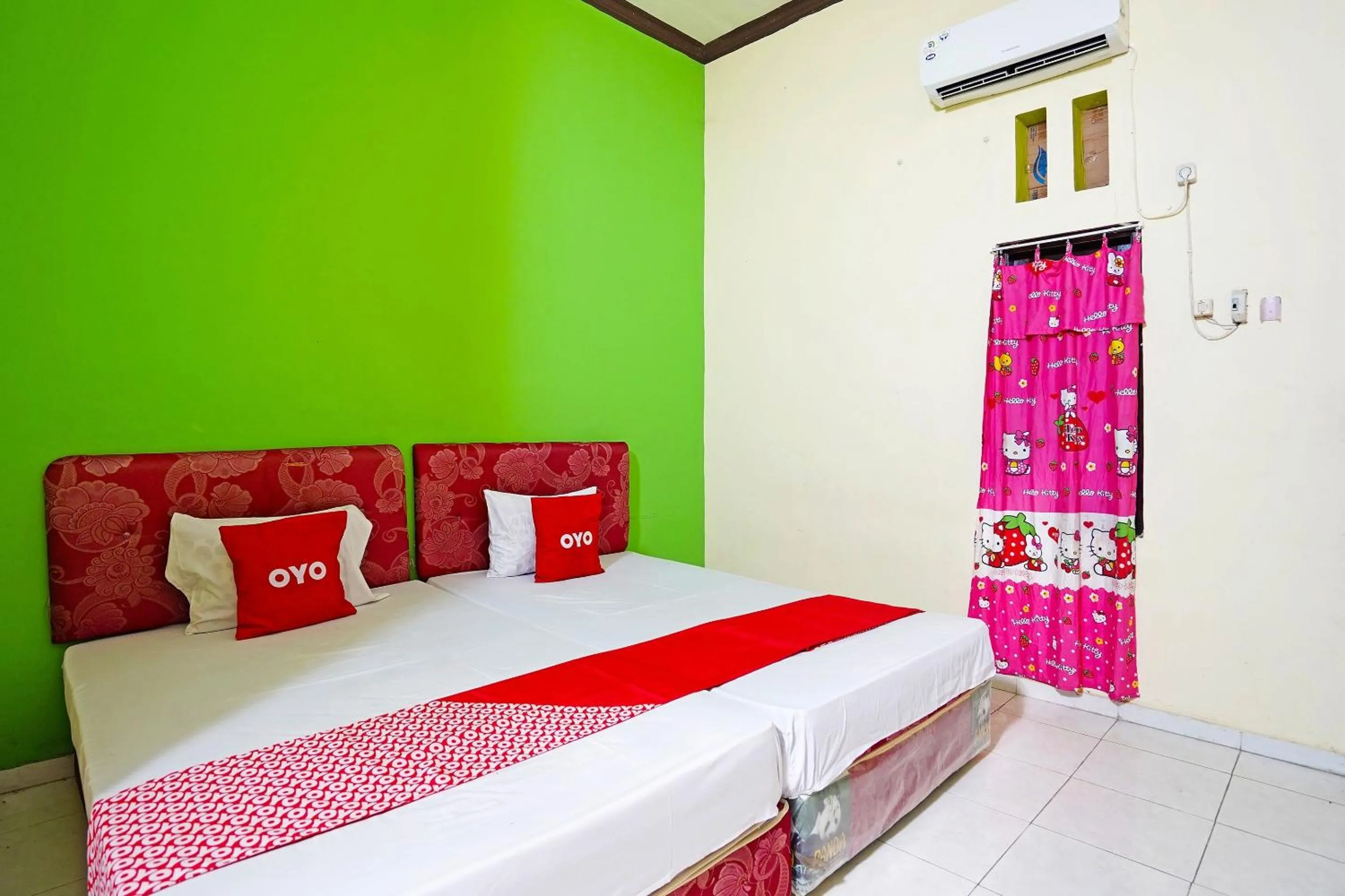Bedroom in OYO 91583 D’cost Green Syariah