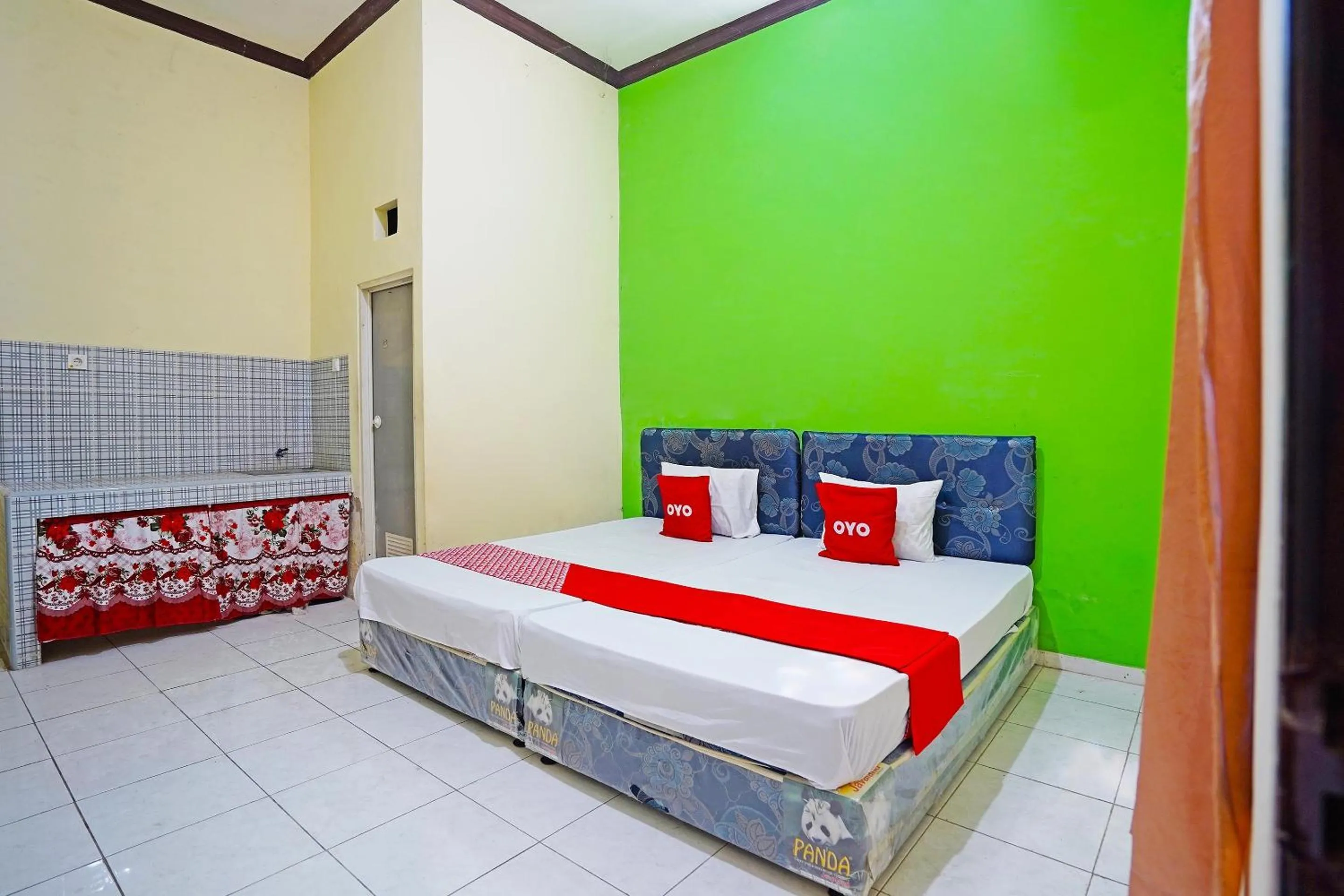 Bedroom in OYO 91583 D’cost Green Syariah