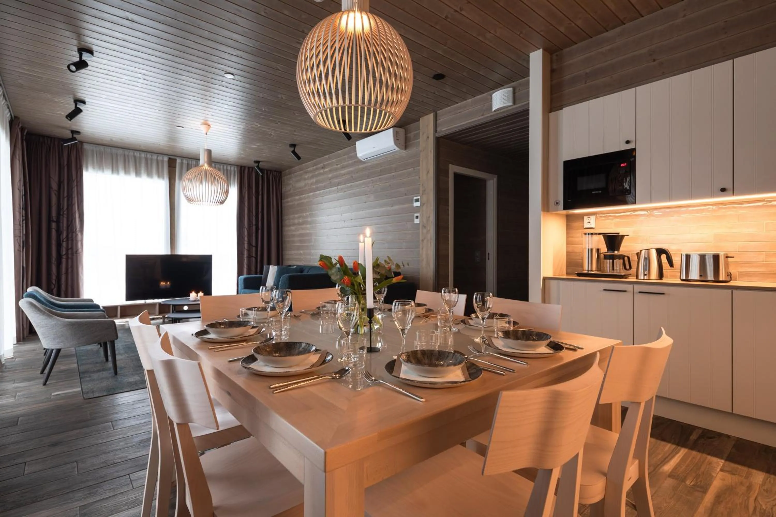 Dining area in Ski-Inn Kultakero