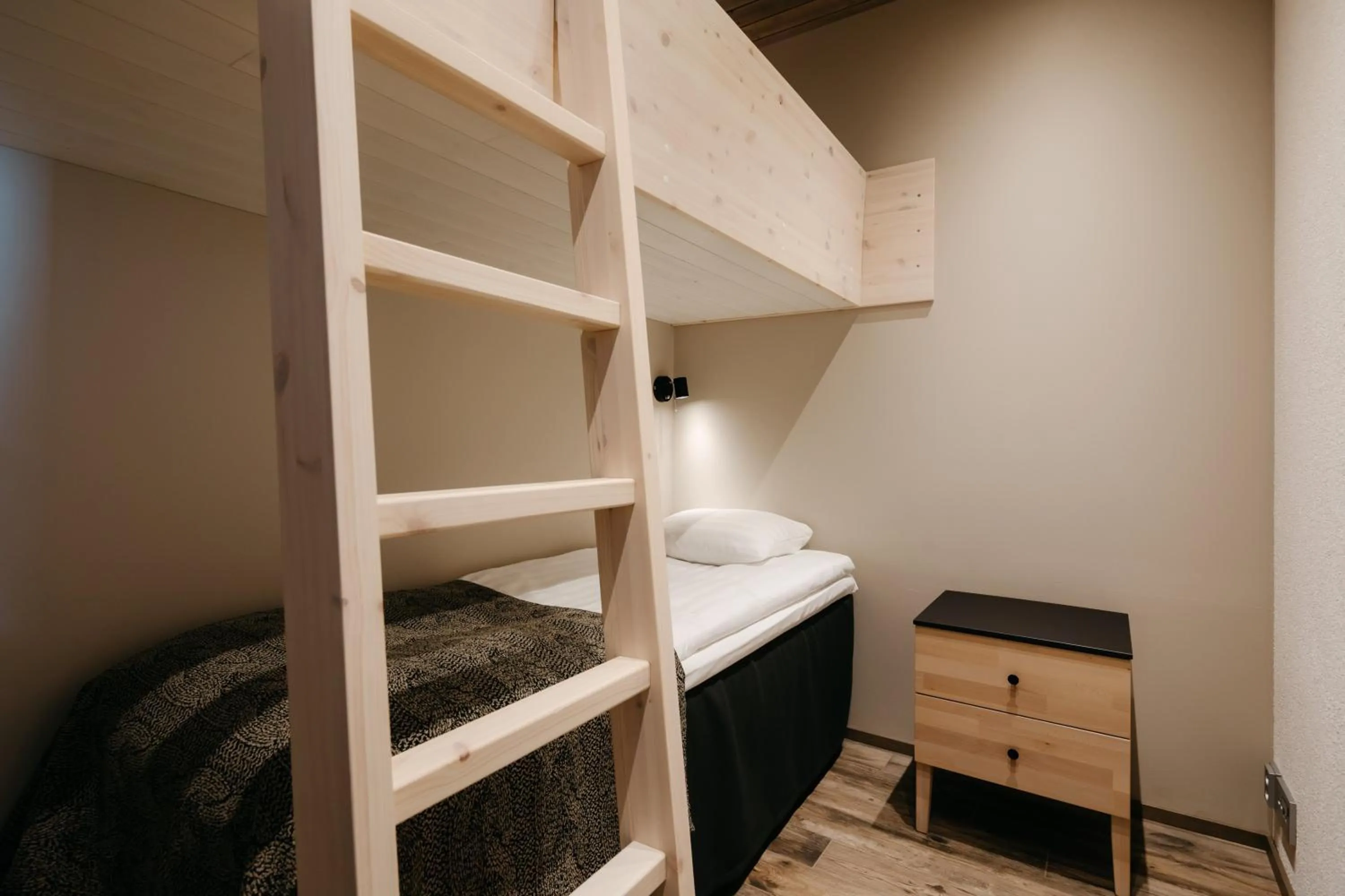 bunk bed, Bed in Ski-Inn Kultakero