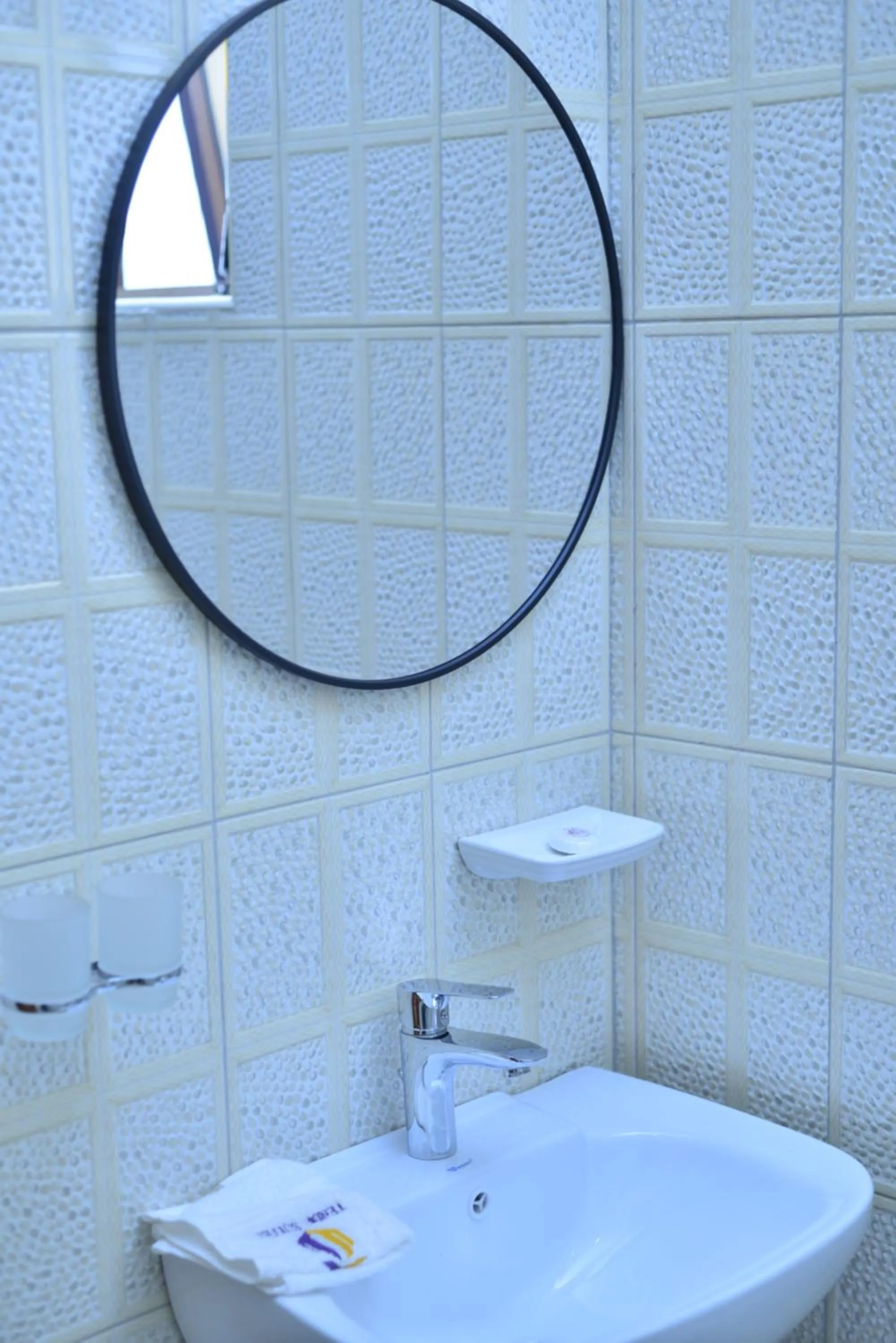 Bathroom in Tenda Suites and Restaurant