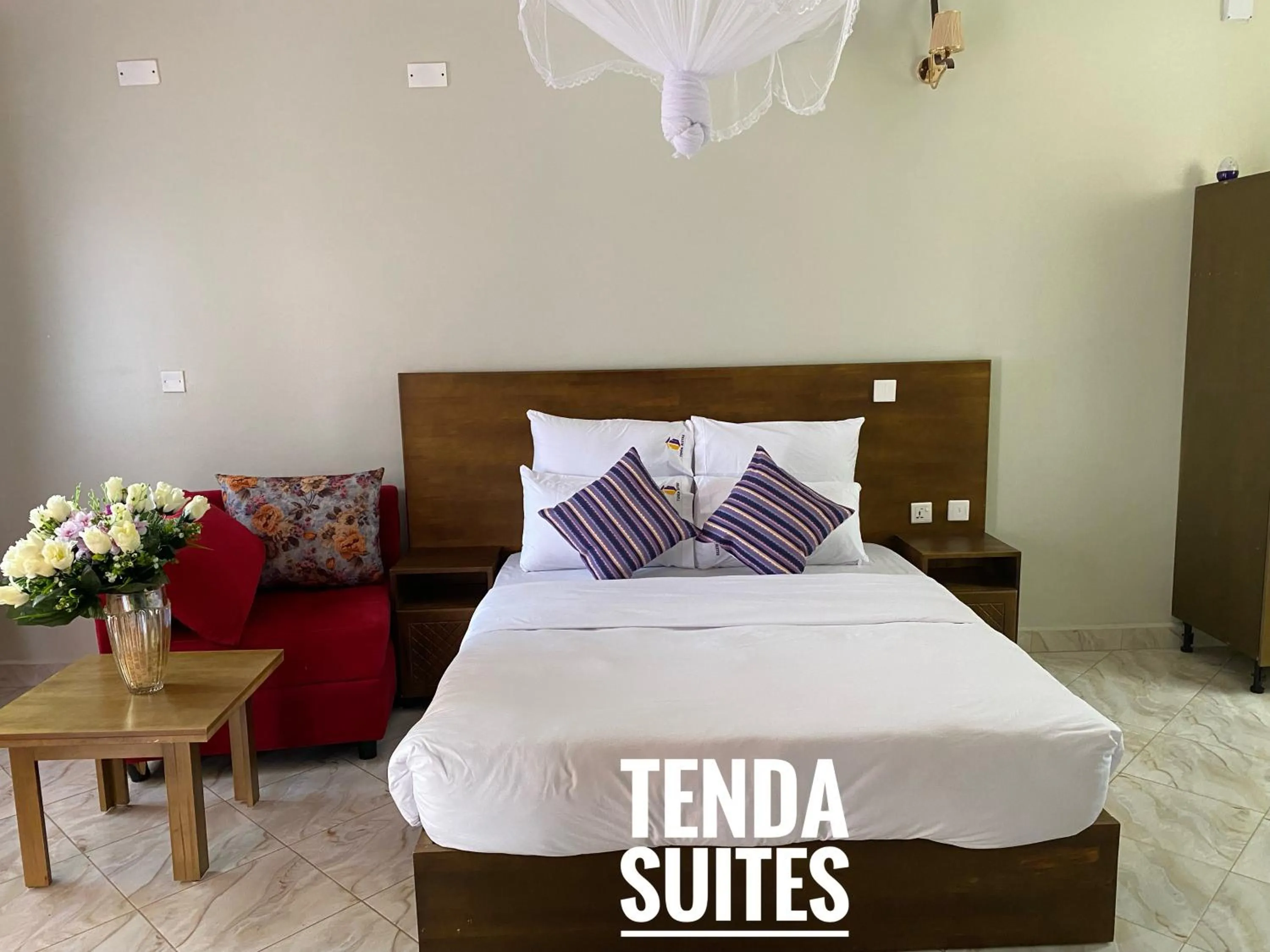 Bedroom, Bed in Tenda Suites and Restaurant