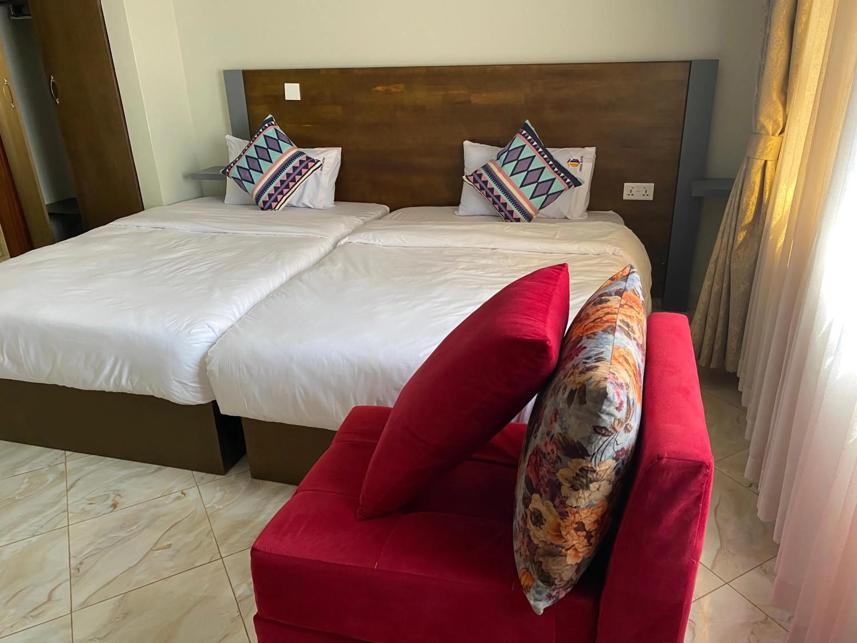 Bedroom, Bed in Tenda Suites and Restaurant