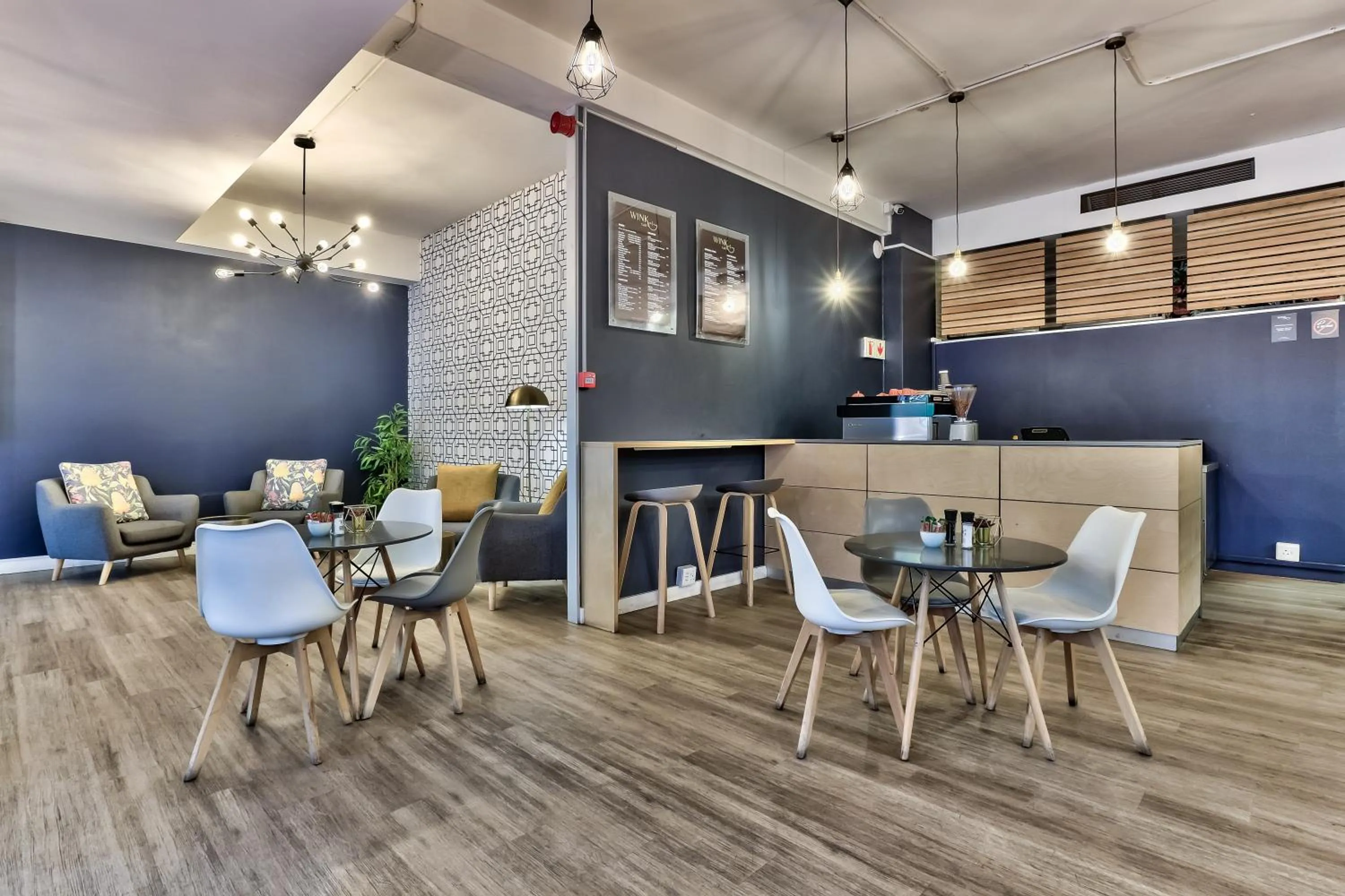 Restaurant/places to eat in WINK Aparthotel One Thibault