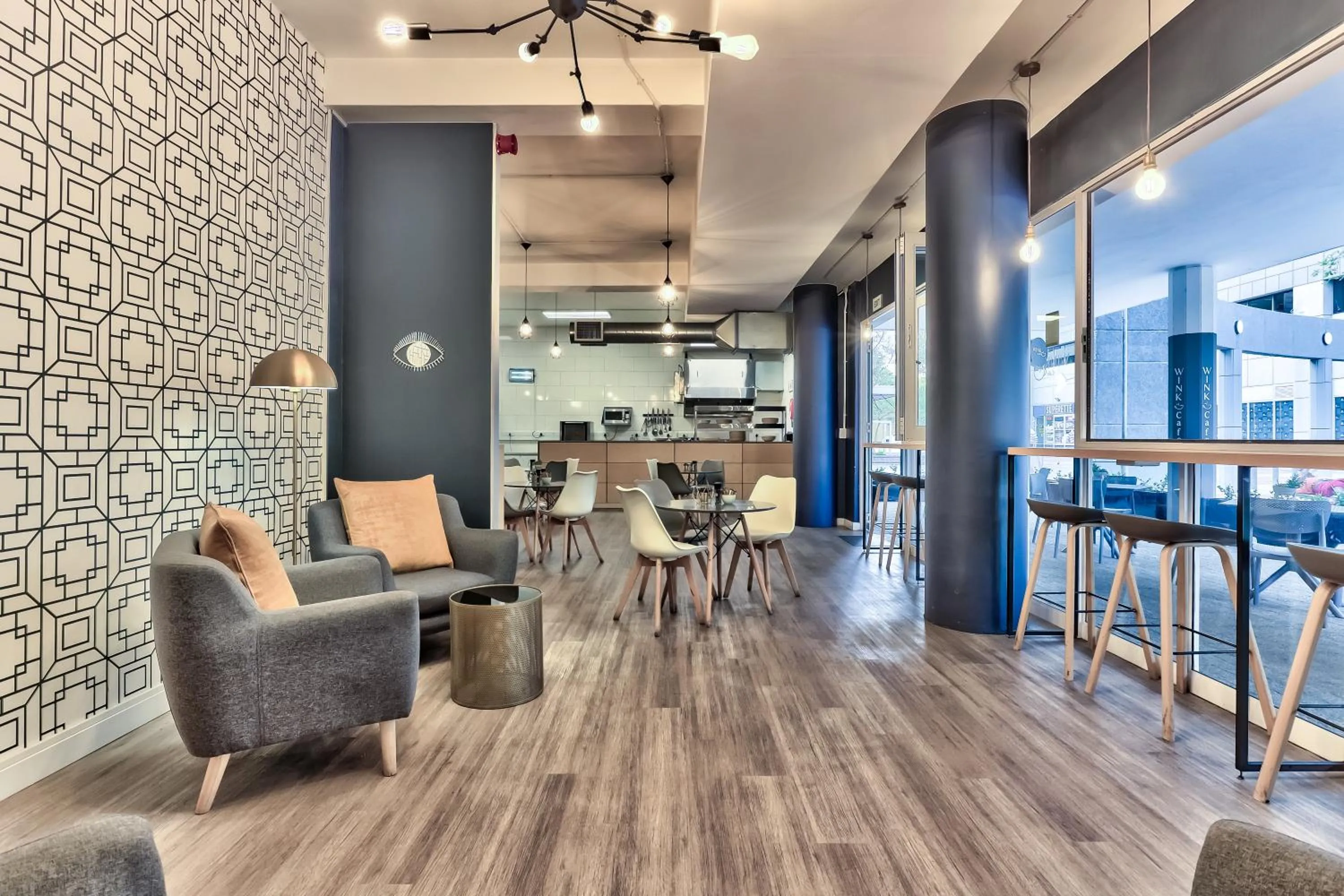 Restaurant/places to eat in WINK Aparthotel One Thibault