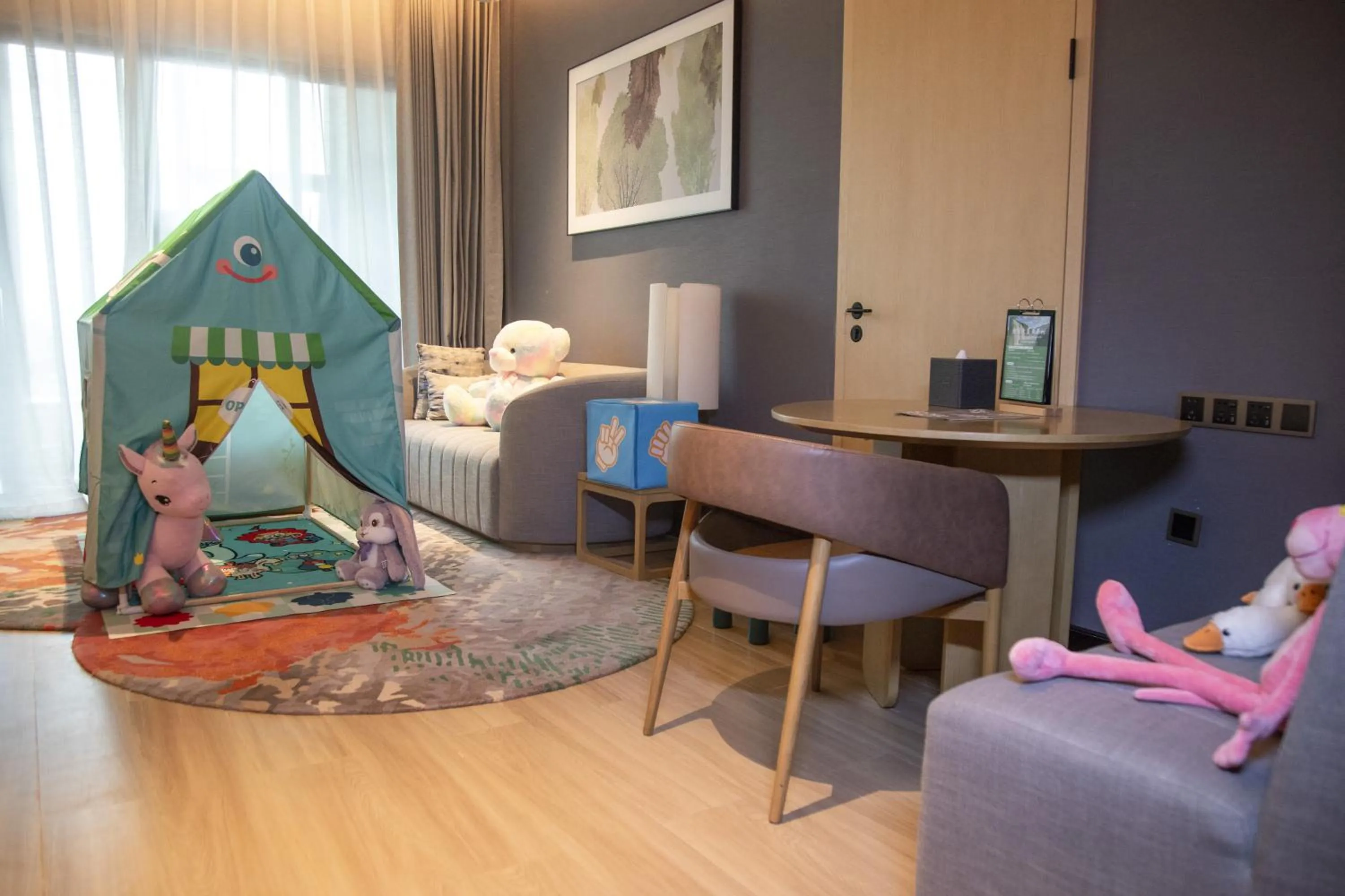 children in Holiday Inn Resort Guiyang Qingyan by IHG