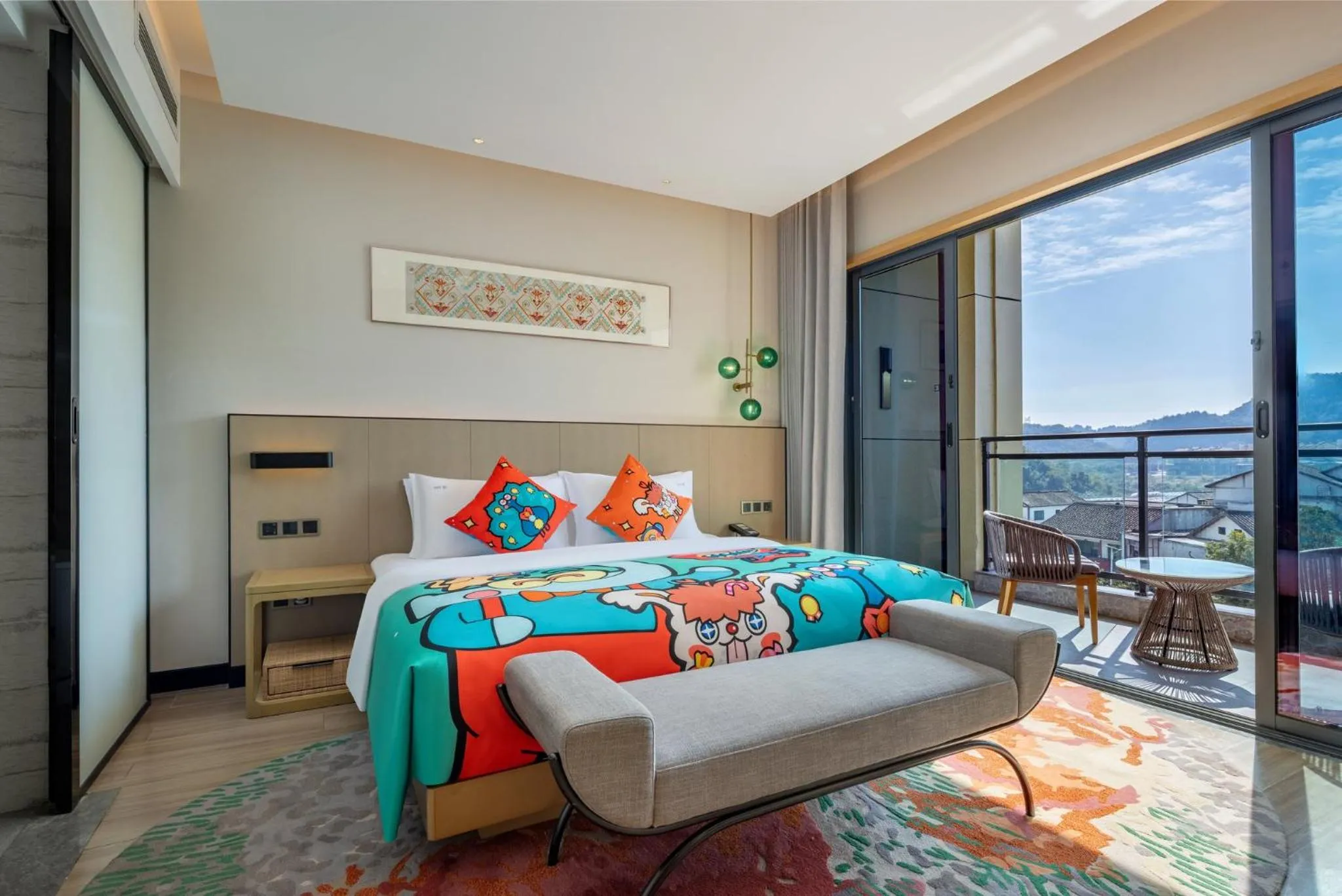 Photo of the whole room, Bed in Holiday Inn Resort Guiyang Qingyan by IHG