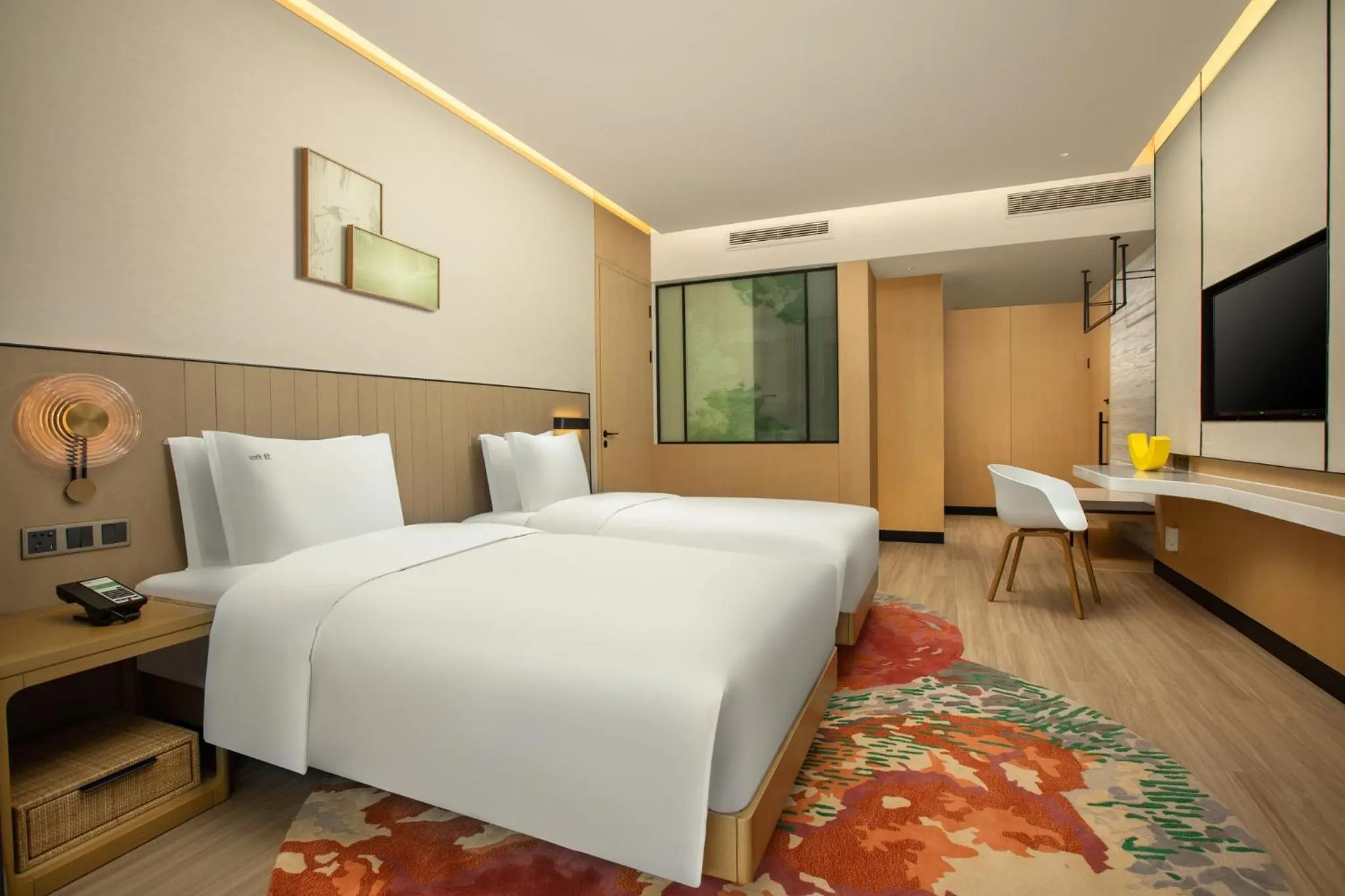 Photo of the whole room, Bed in Holiday Inn Resort Guiyang Qingyan by IHG
