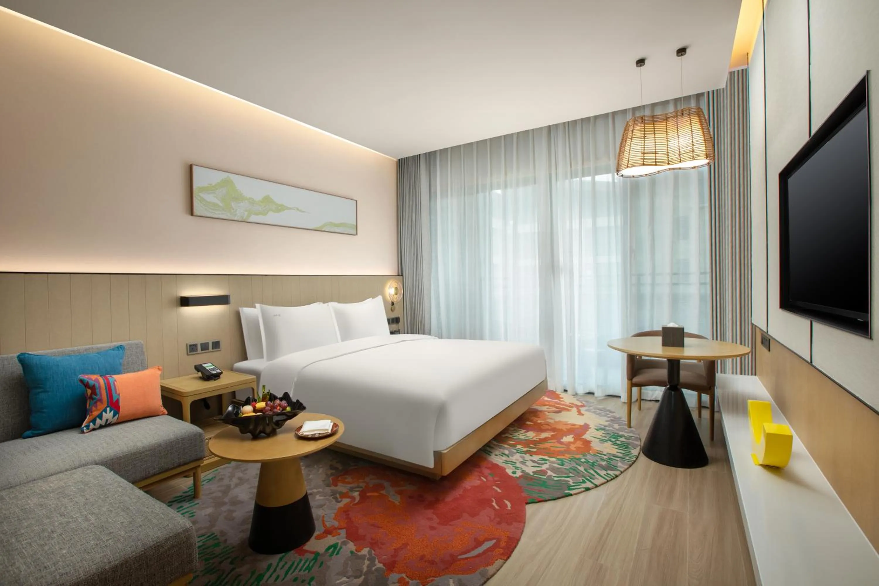 Photo of the whole room, Bed in Holiday Inn Resort Guiyang Qingyan by IHG