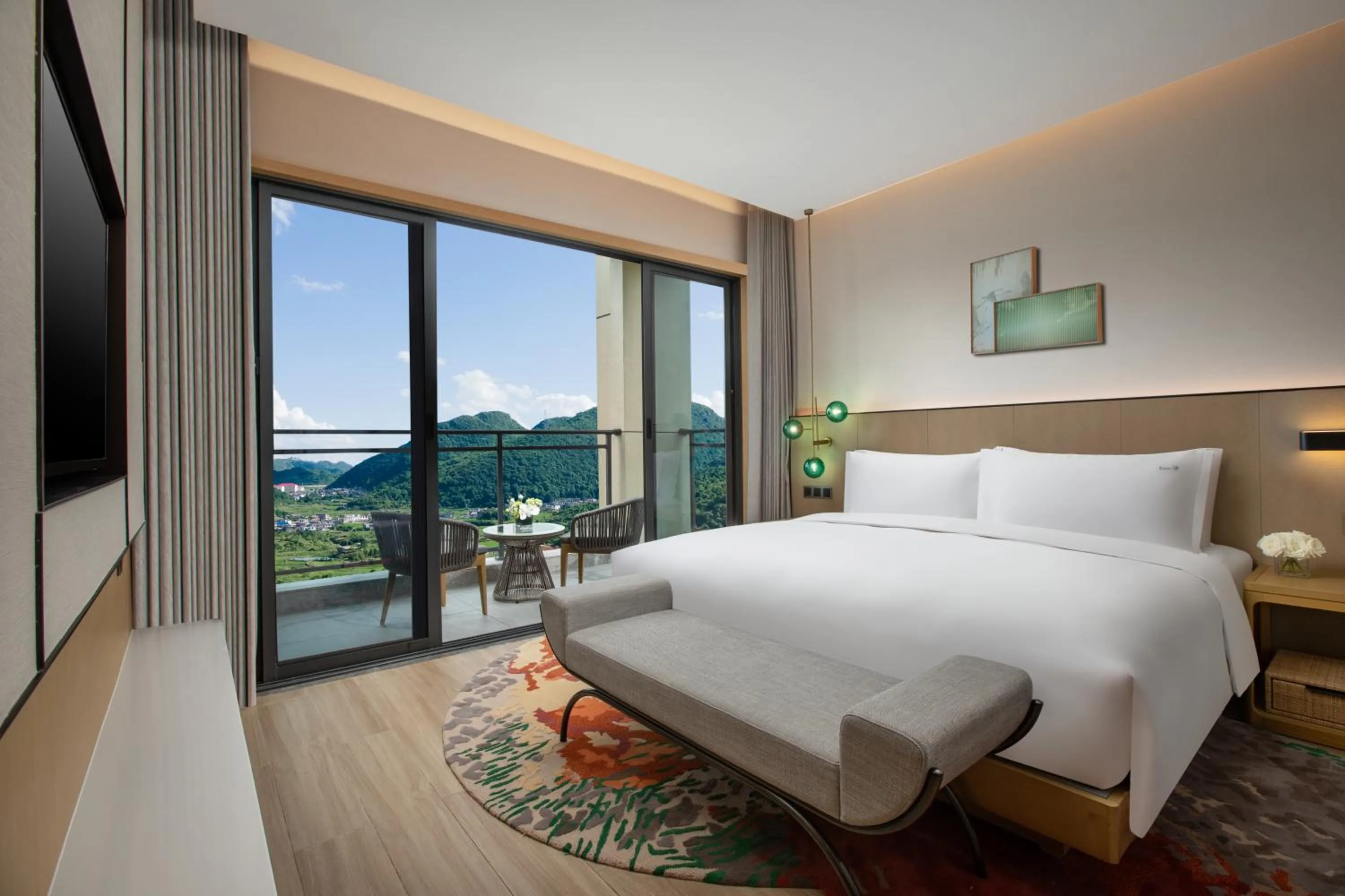 Bedroom, Bed in Holiday Inn Resort Guiyang Qingyan by IHG
