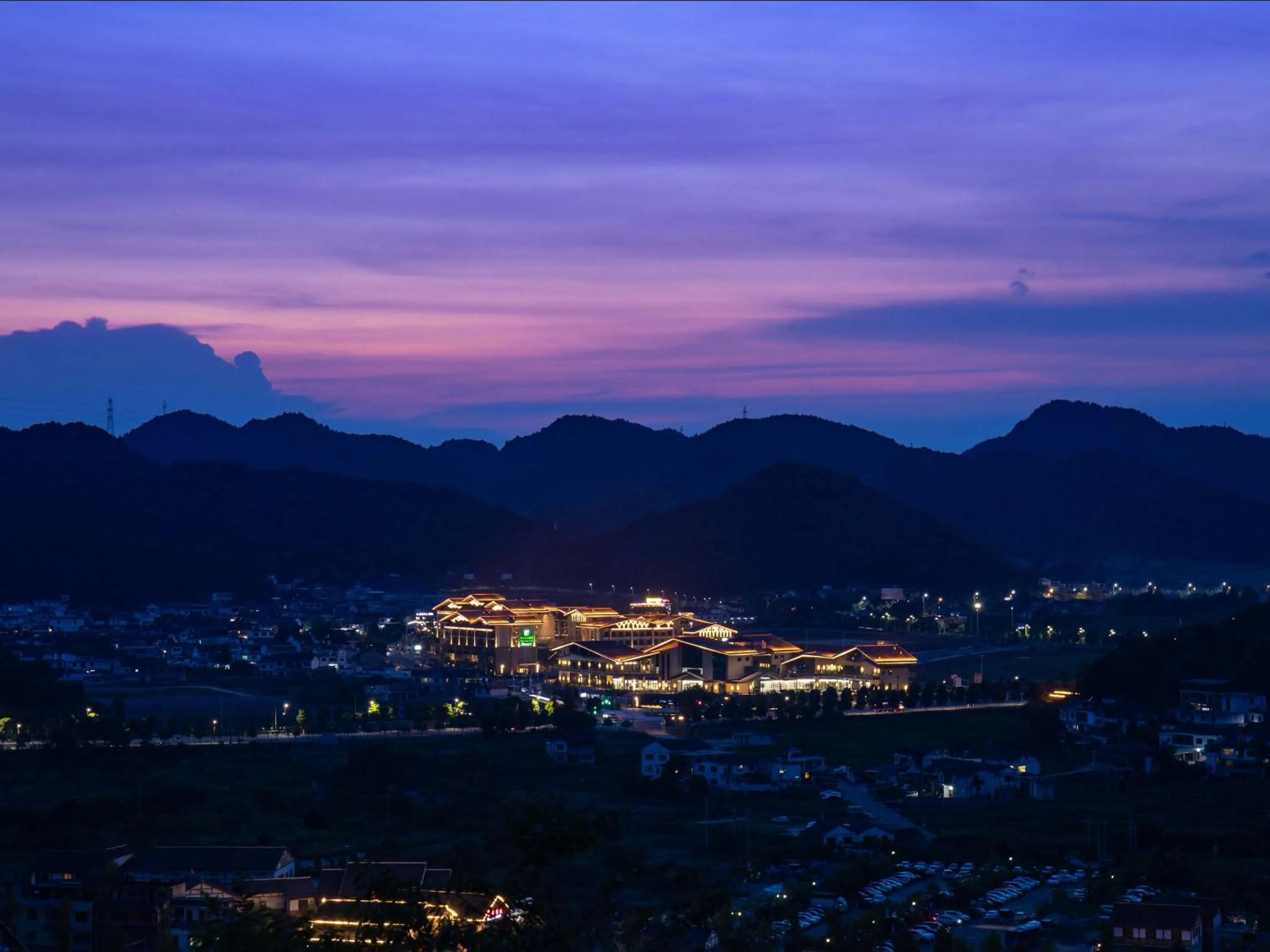 Property building in Holiday Inn Resort Guiyang Qingyan by IHG