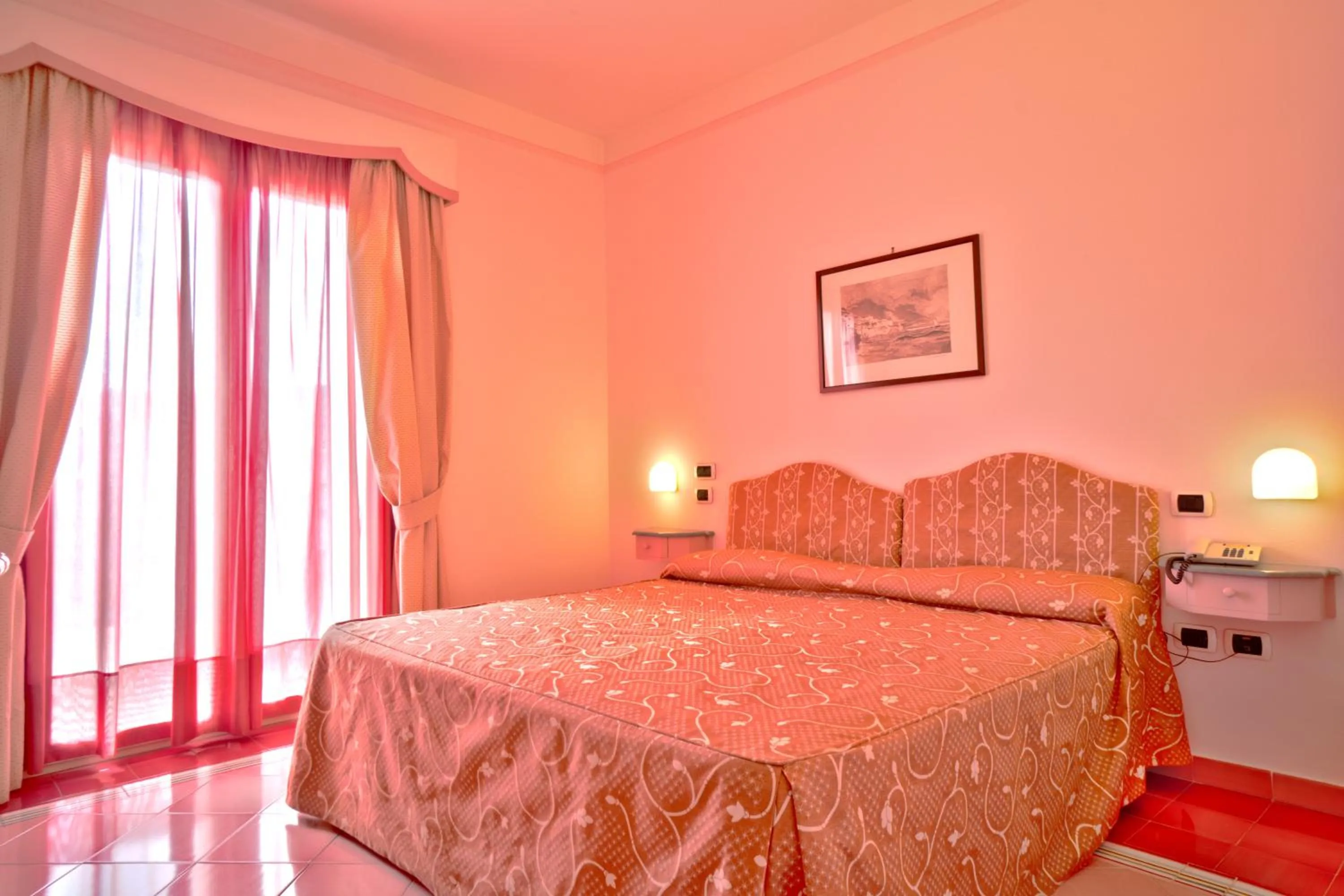 Bed in Hotel Santa Caterina