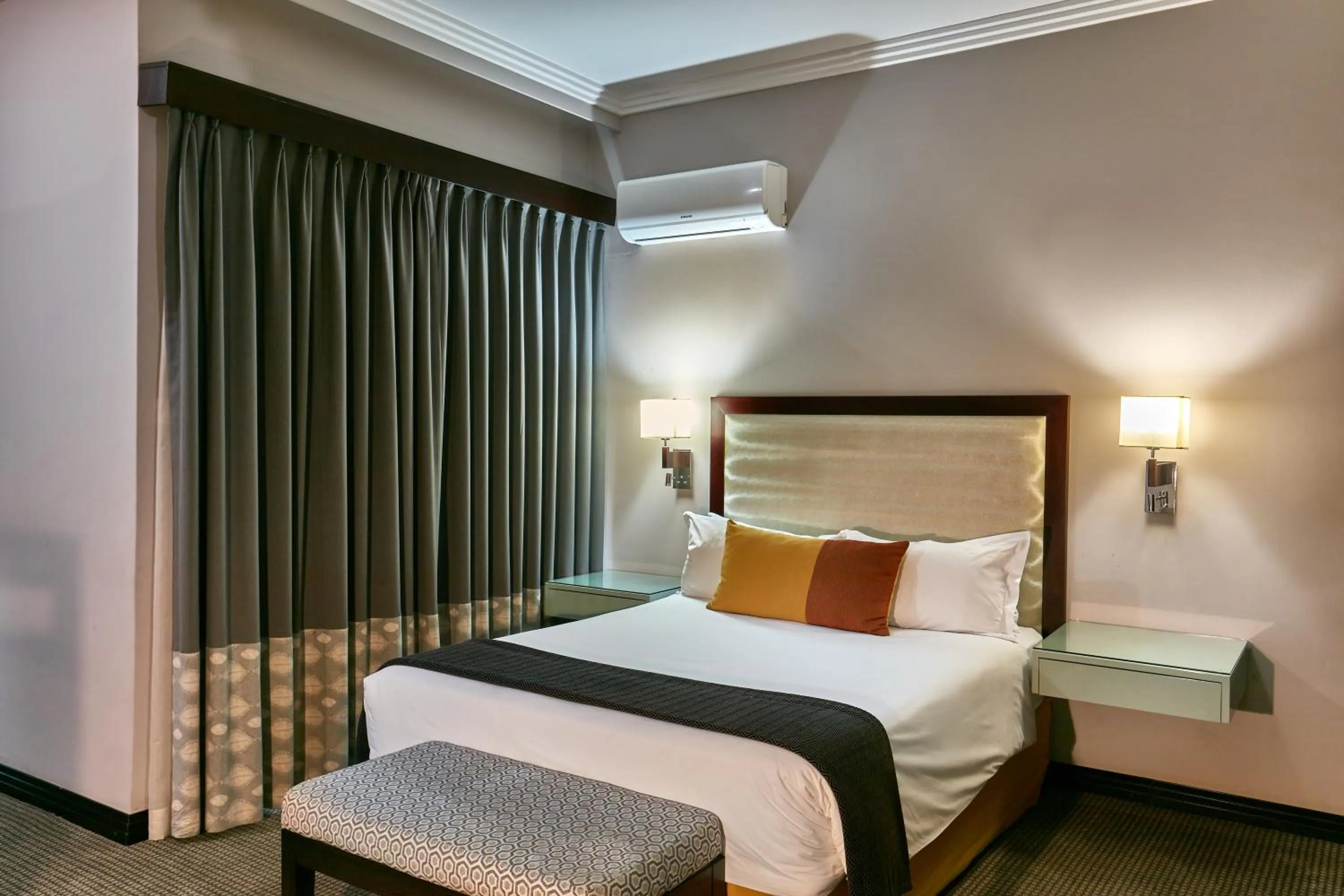 Bed in Regent Select Hotel