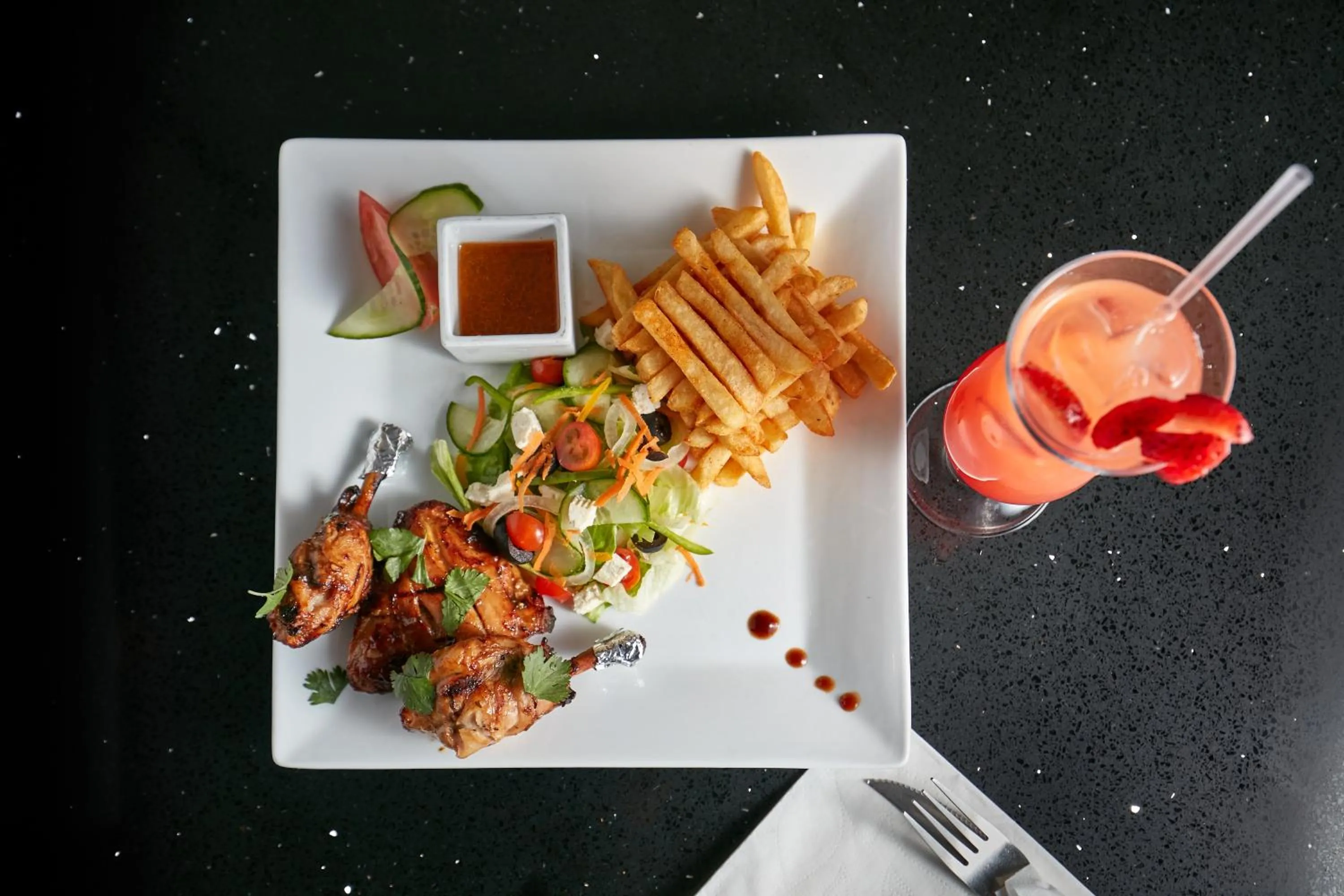 Food and drinks in Regent Select Hotel