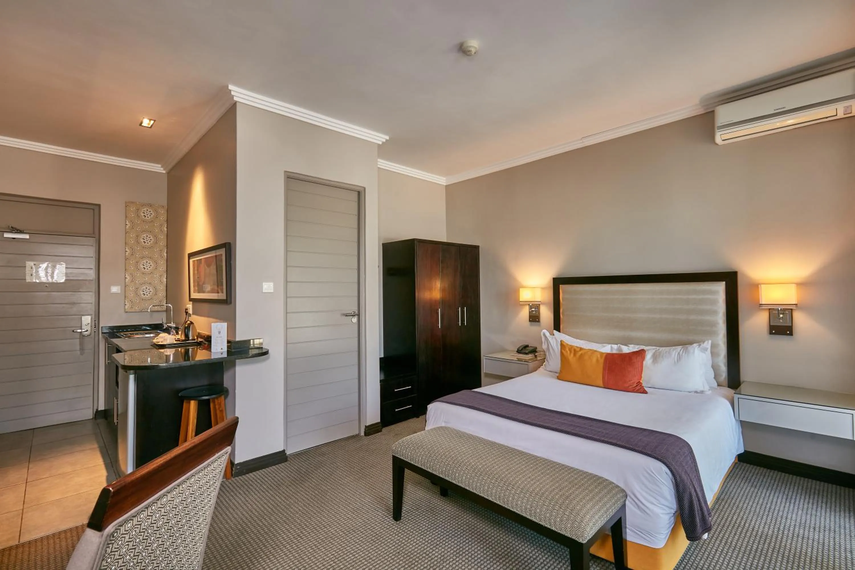 Bed in Regent Select Hotel