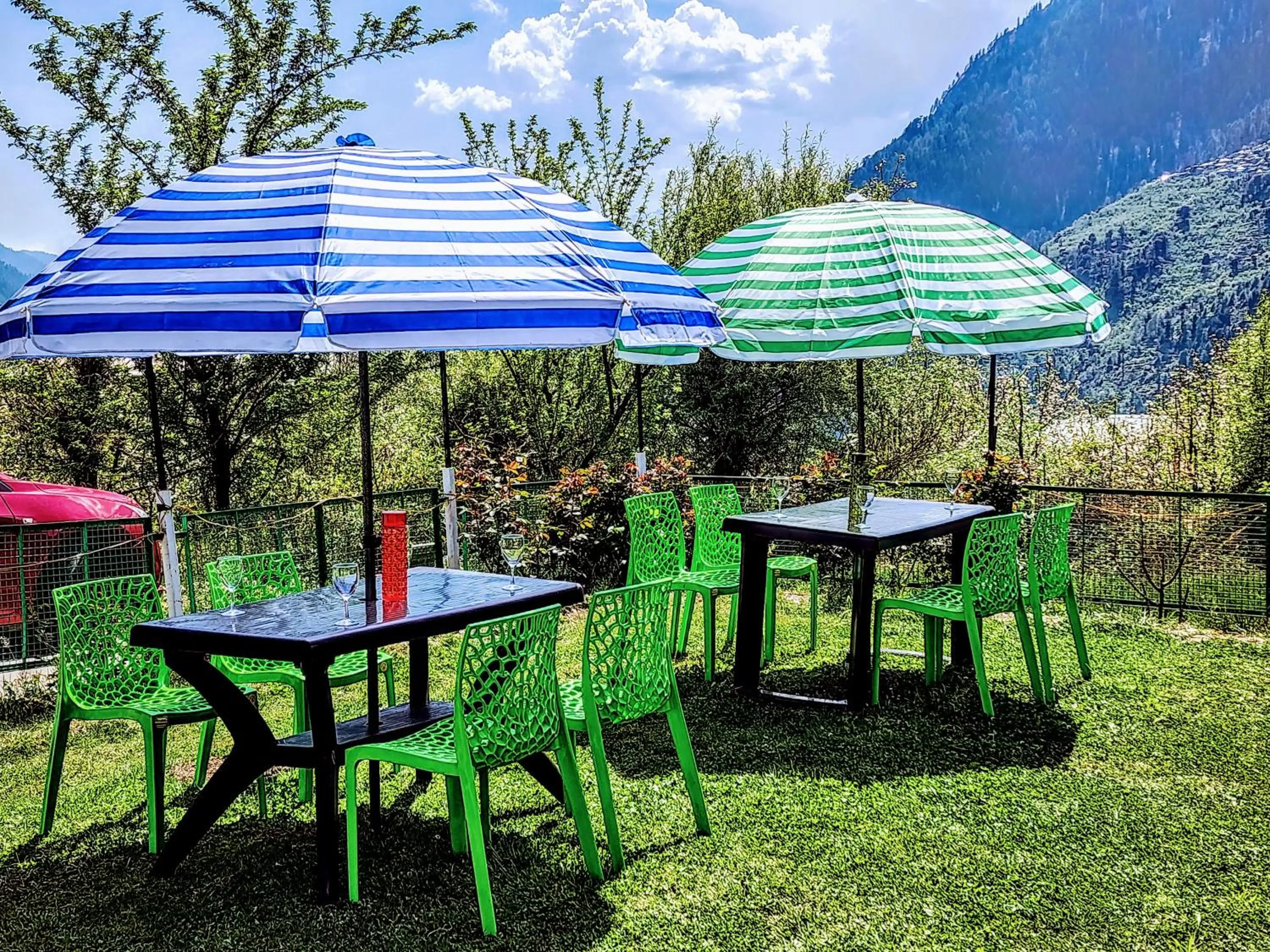 Garden in Luxury Planet Resort Manali