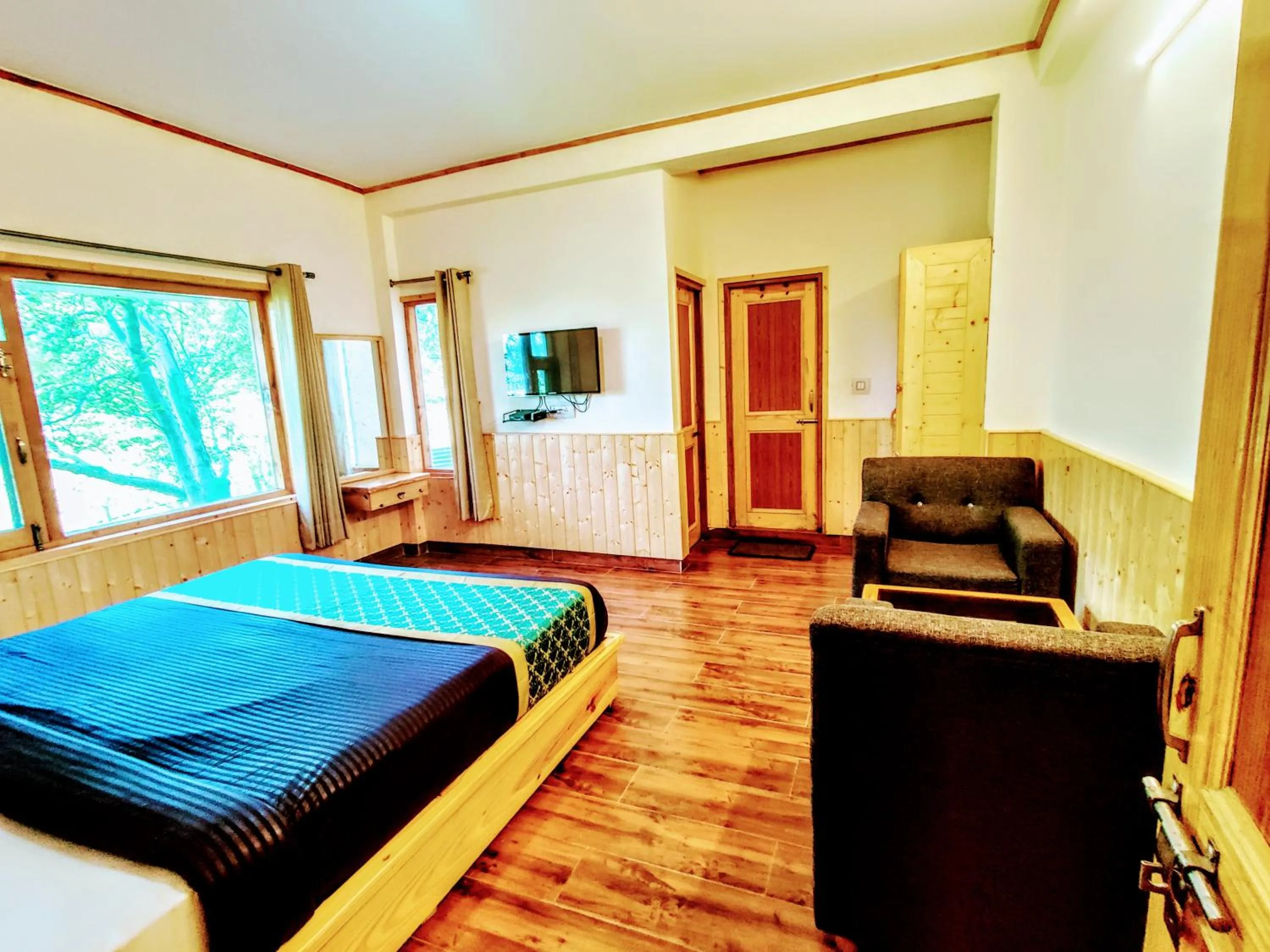 Bed in Luxury Planet Resort Manali