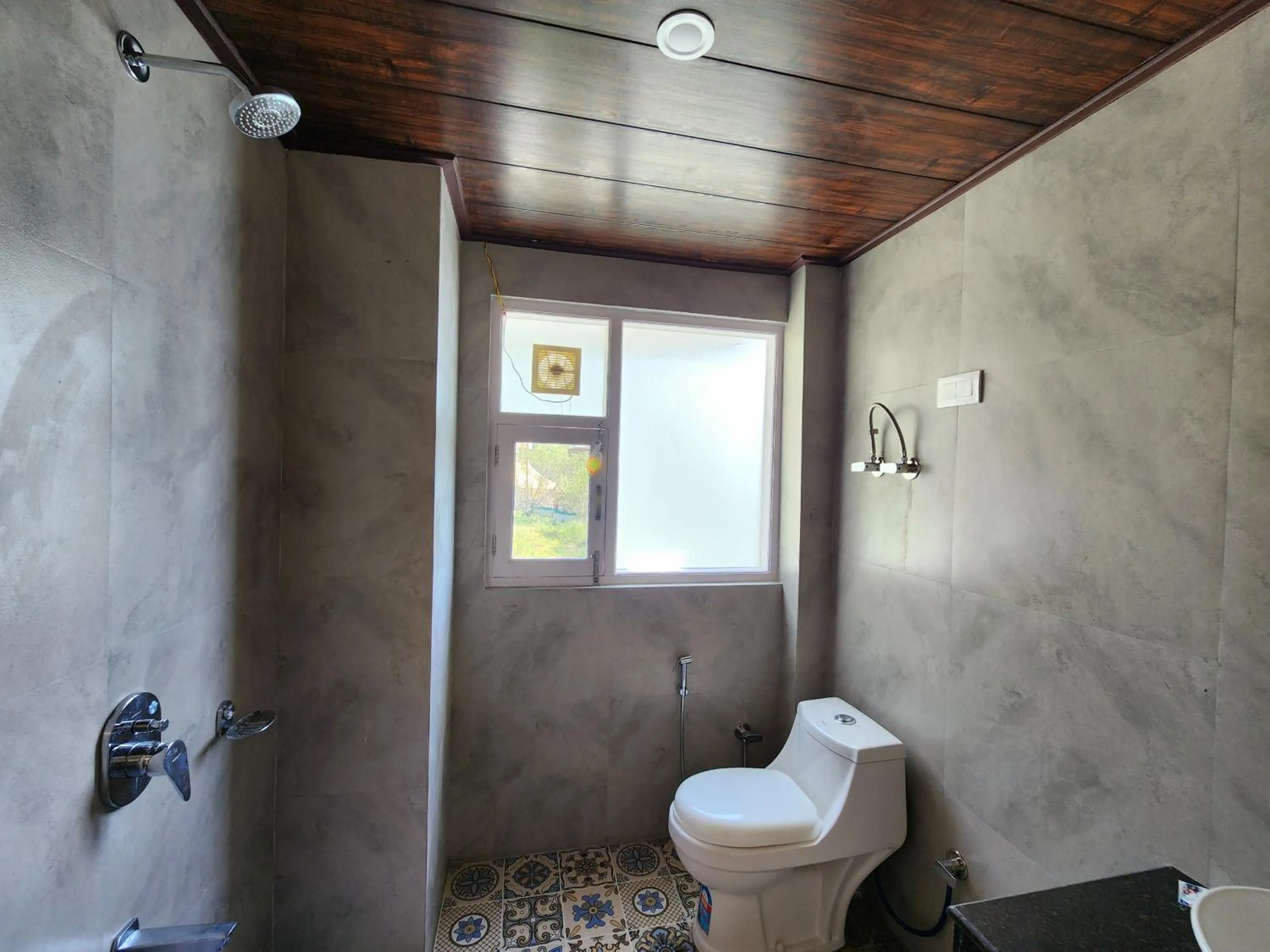 Bathroom in Luxury Planet Resort Manali