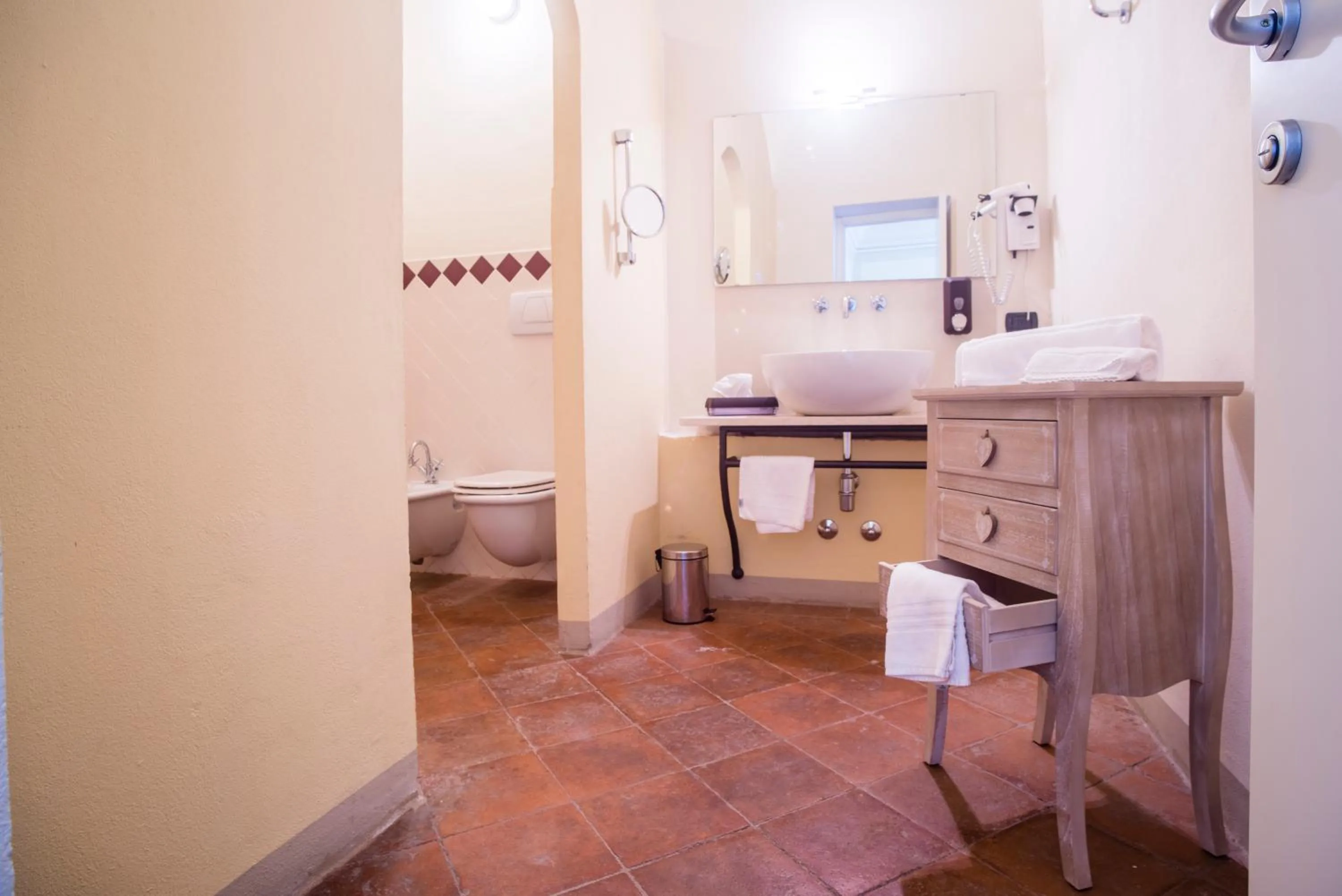 Hot Tub in Hotel Villa Costanza