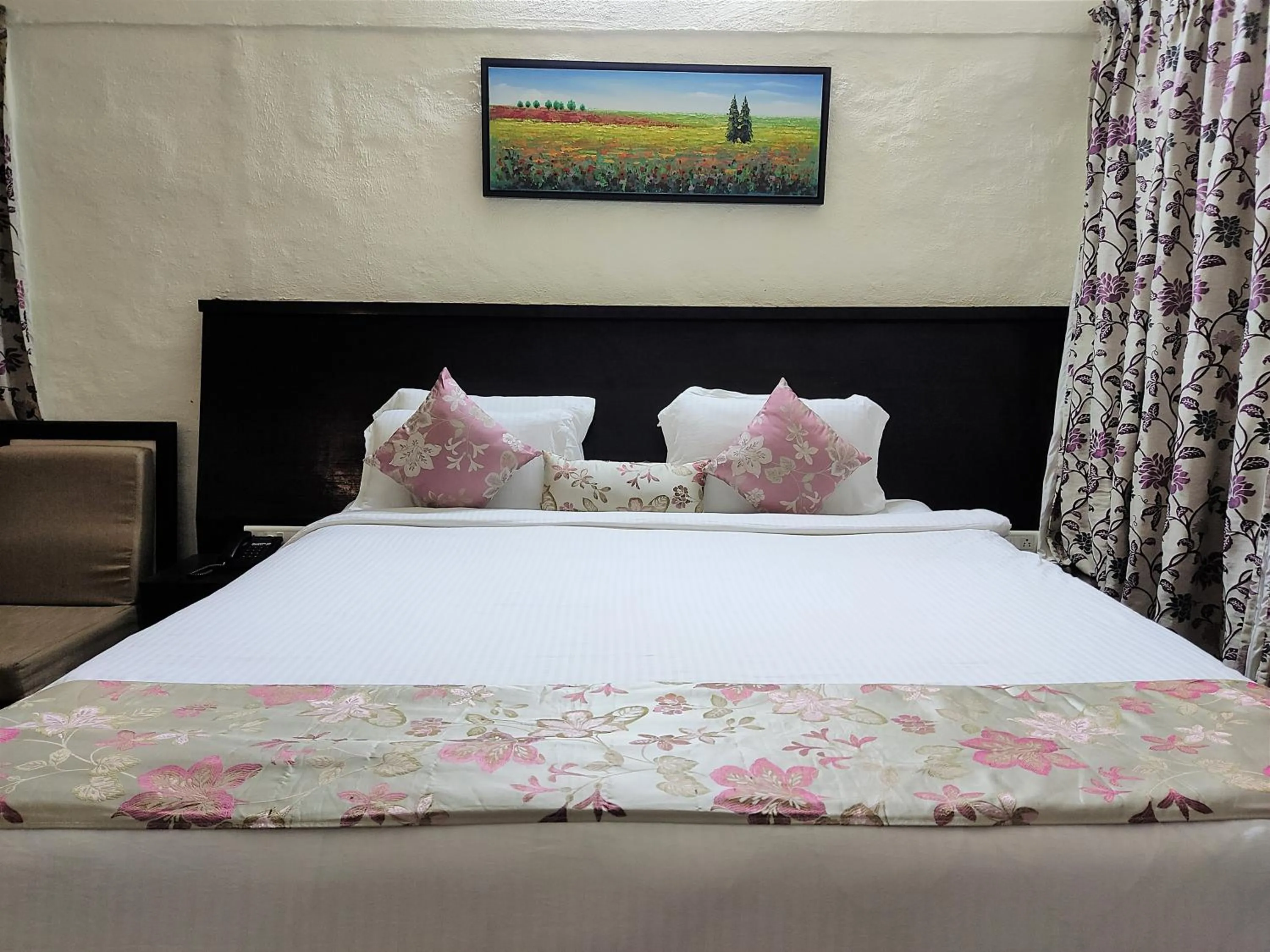 Bed in Chira Meadows Ecoresort, Dapoli