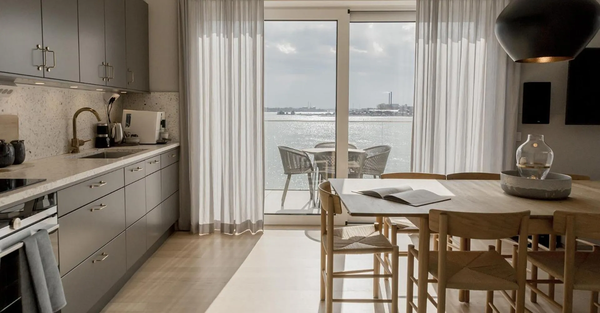 Kitchen or kitchenette in Slottsholmen Hotell och Restaurang