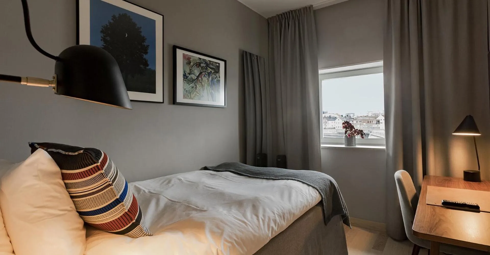 Bed in Slottsholmen Hotell och Restaurang