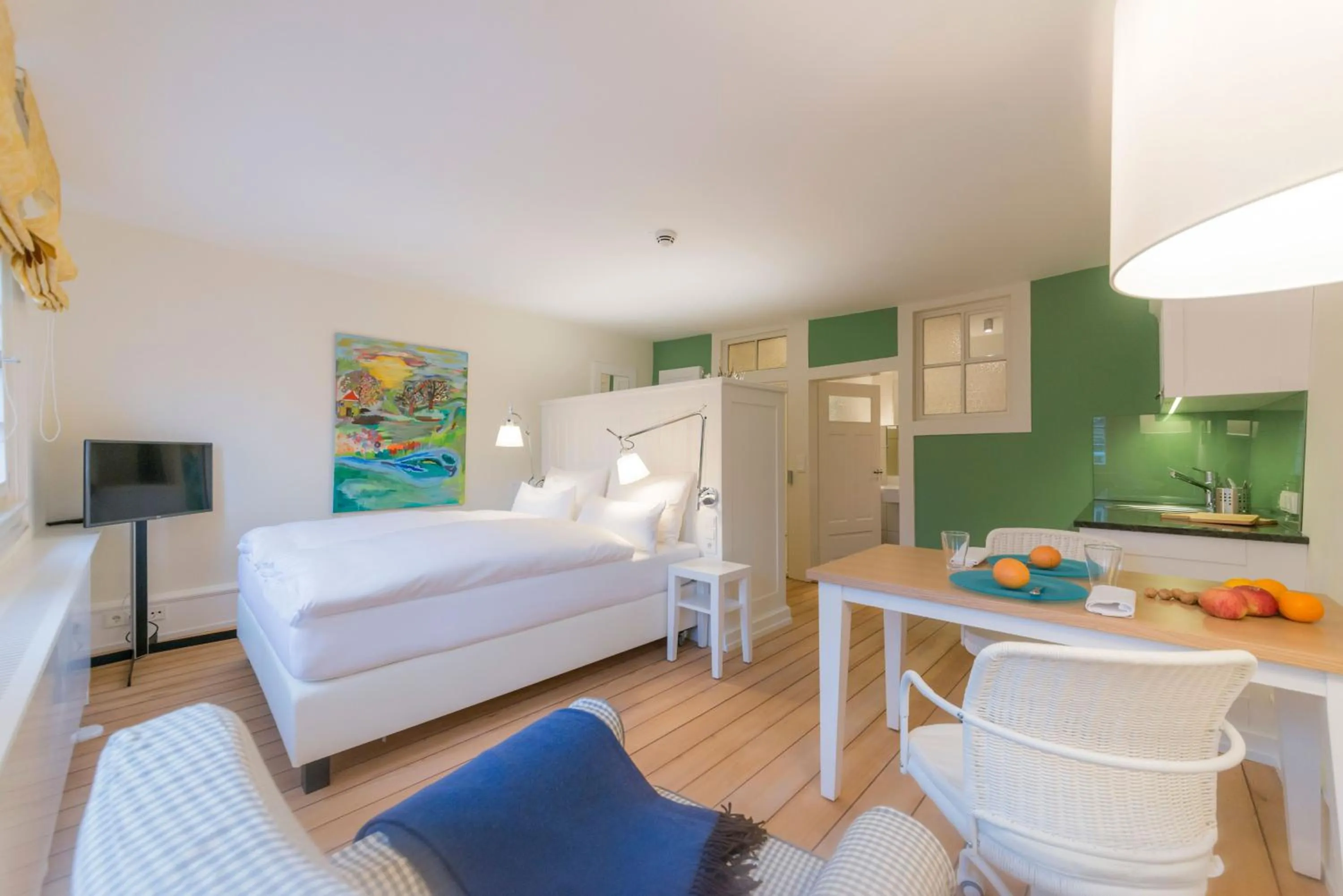 Photo of the whole room, Bed in Gästehaus am Marktbrunnen