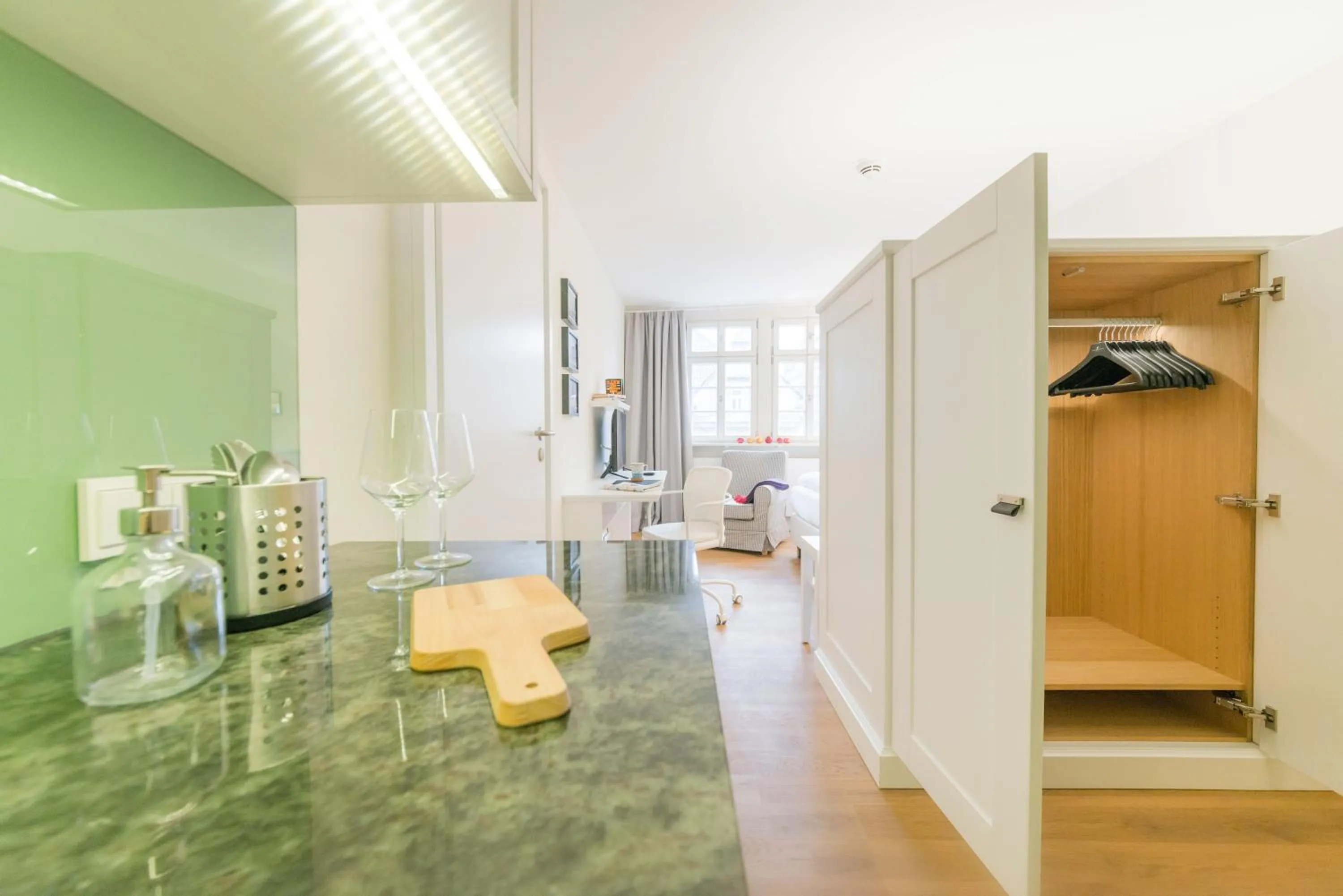 Kitchen or kitchenette in Gästehaus am Marktbrunnen