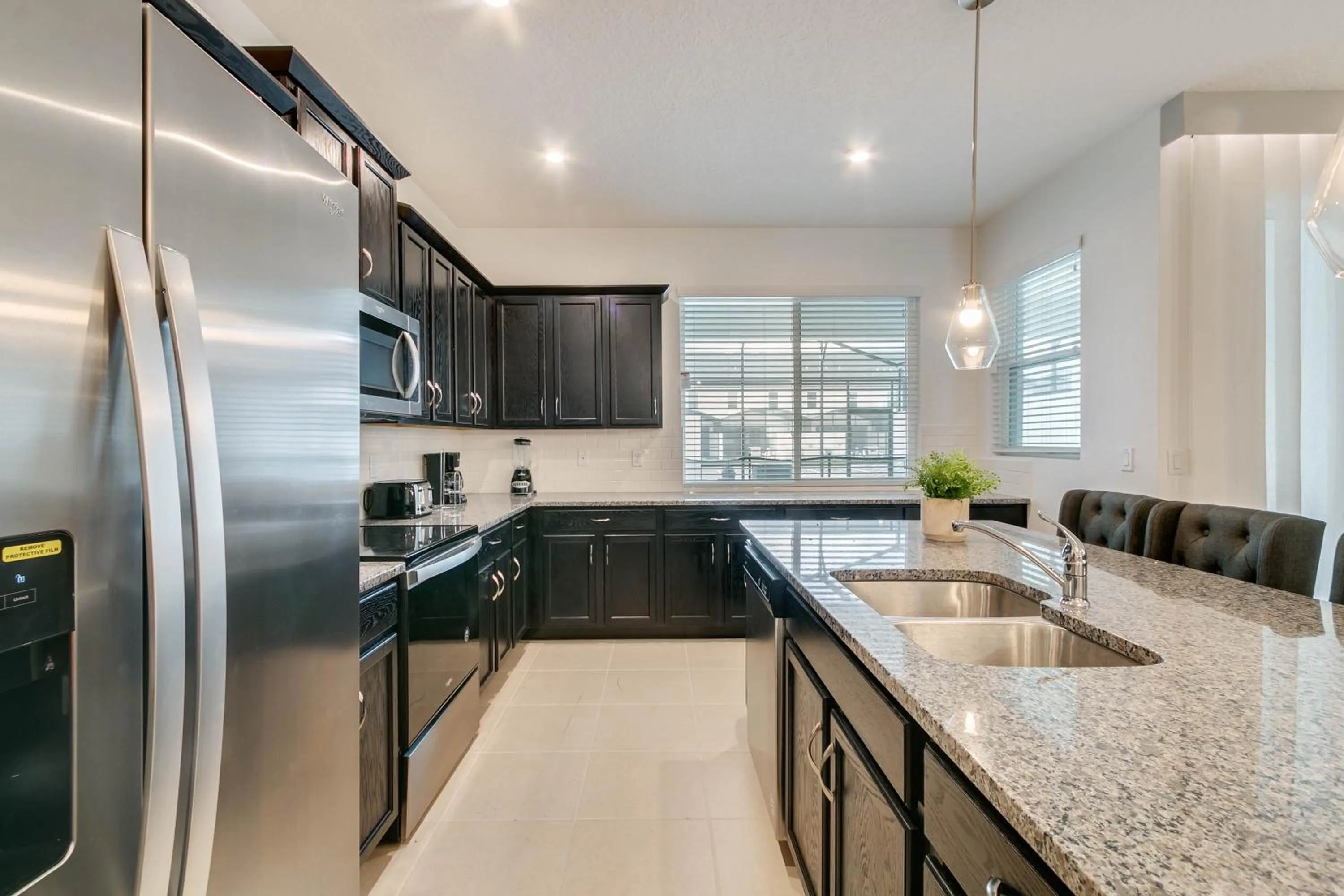 Property building in 4 Bedrooms 4 Bathrooms Solara 8964 Ad