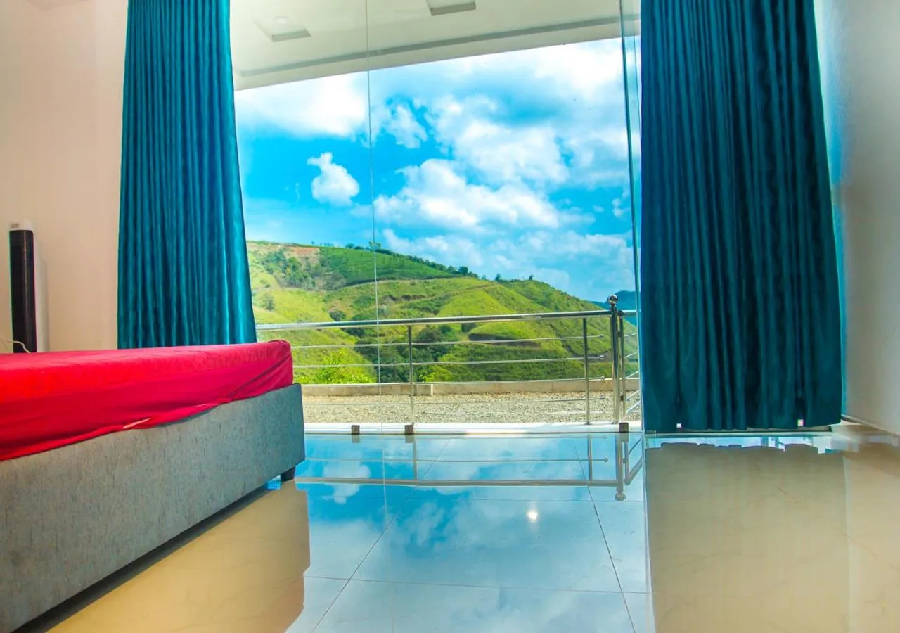 Bed in Hidden Valley Cottage Vagamon