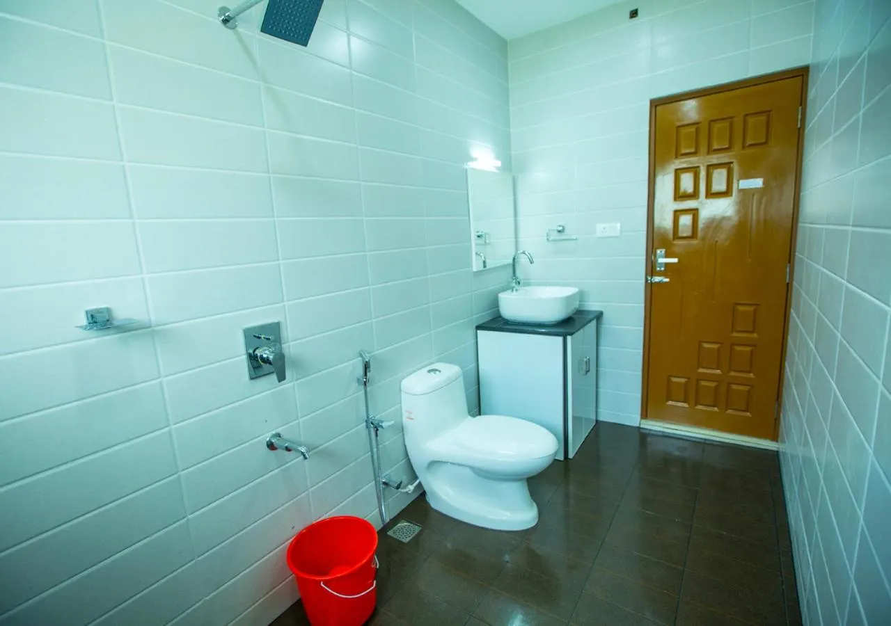 Shower in Hidden Valley Cottage Vagamon