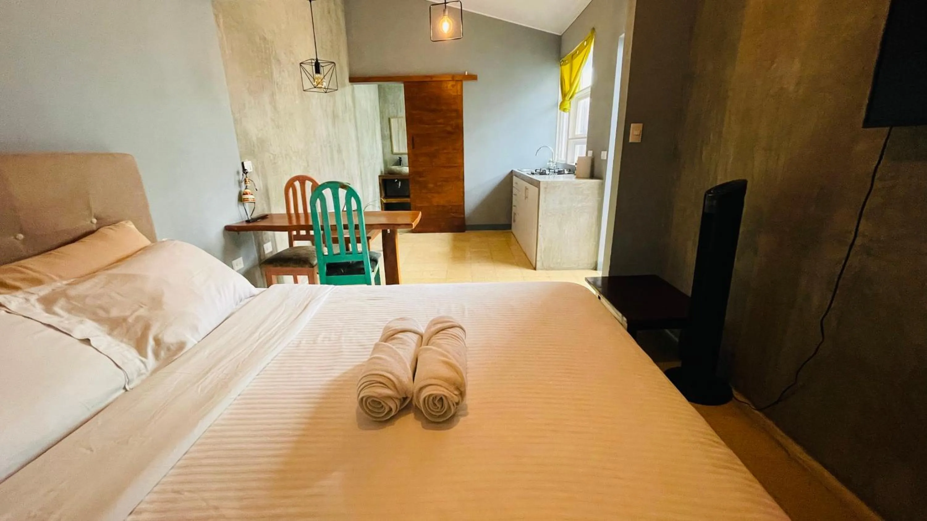 Photo of the whole room, Bed in Otoya 1907 Hotel