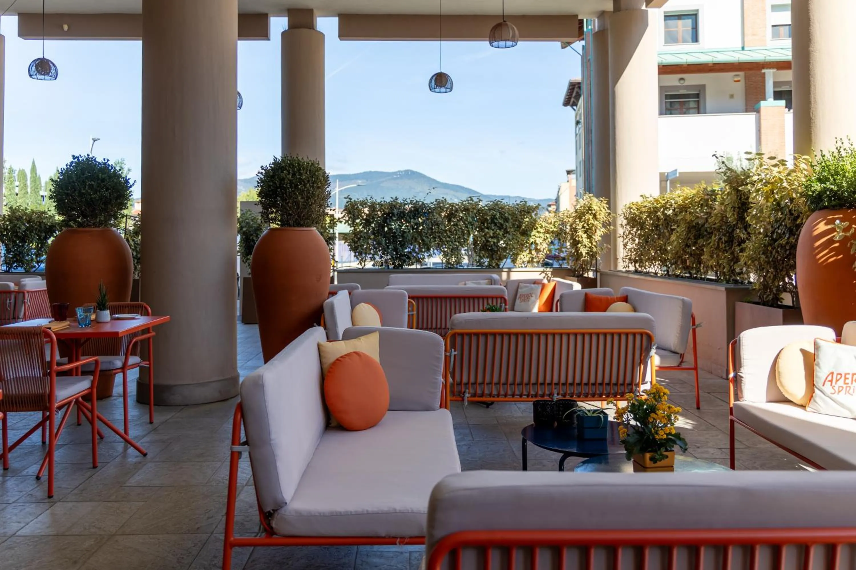 Lounge or bar in Hilton Garden Inn Florence Novoli