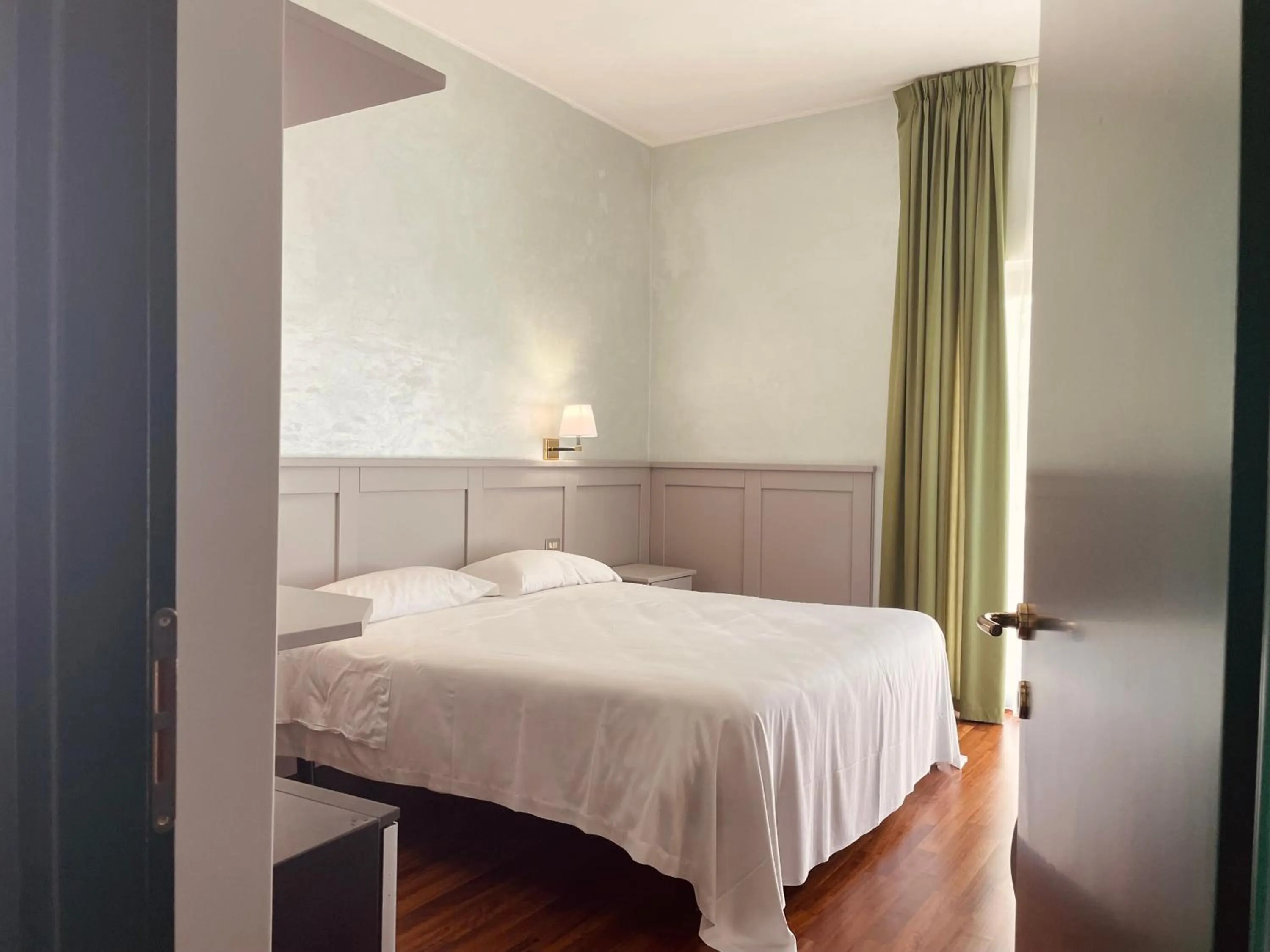 Bed in Hotel Santacroce Meeting