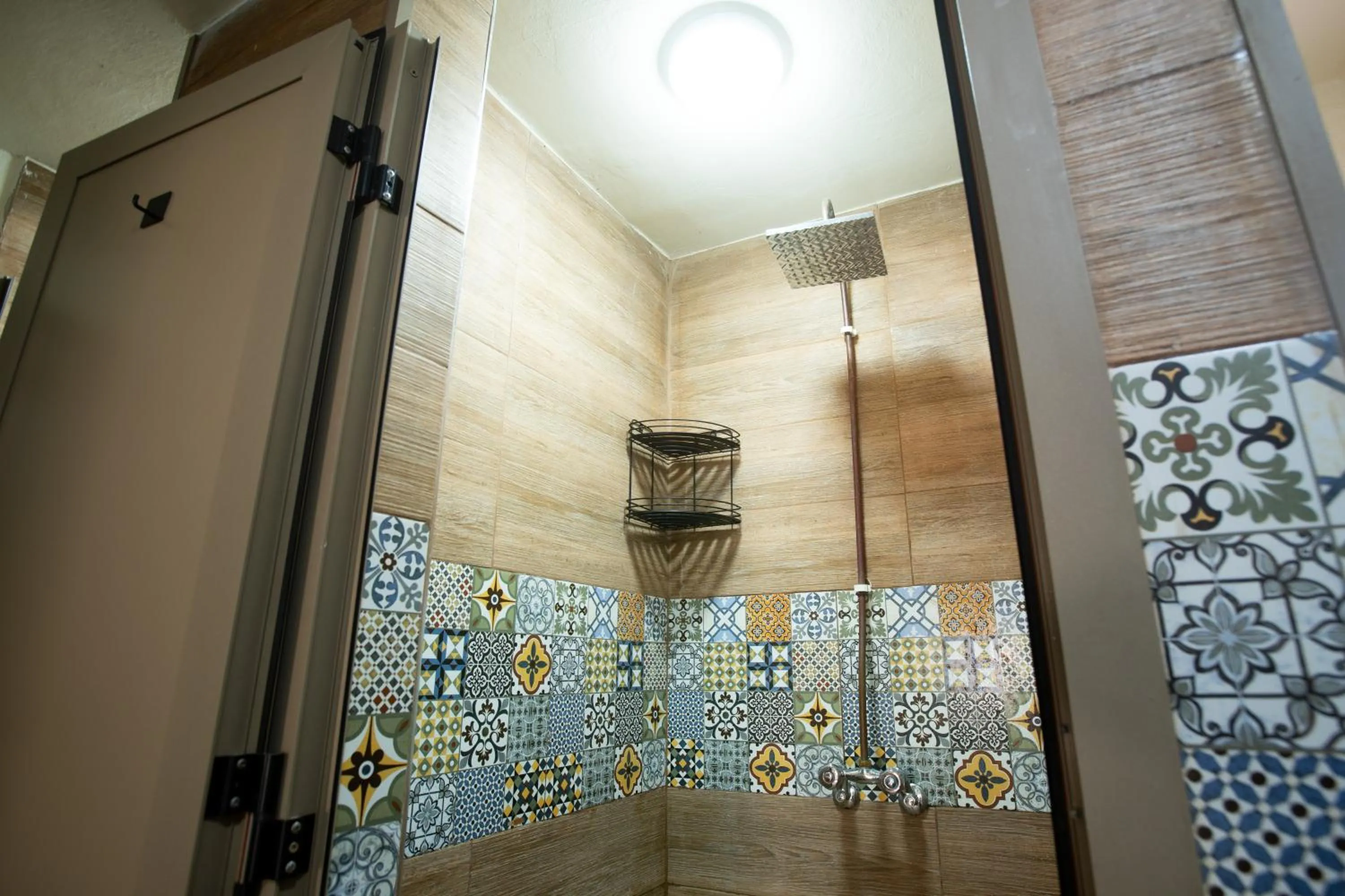 Shower in Anza surfhouse