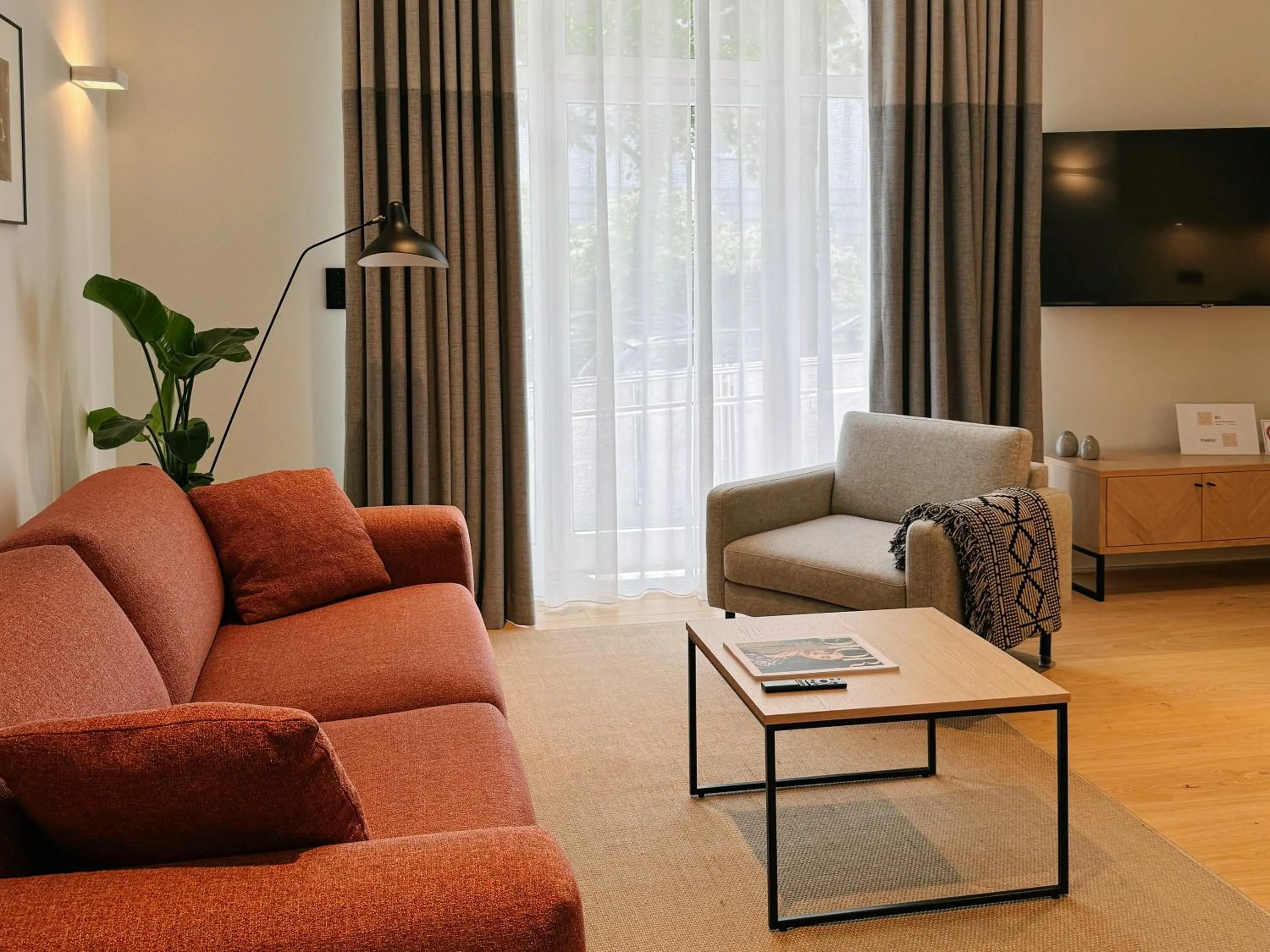 TV and multimedia in Mr(s)STiL Design Apartments