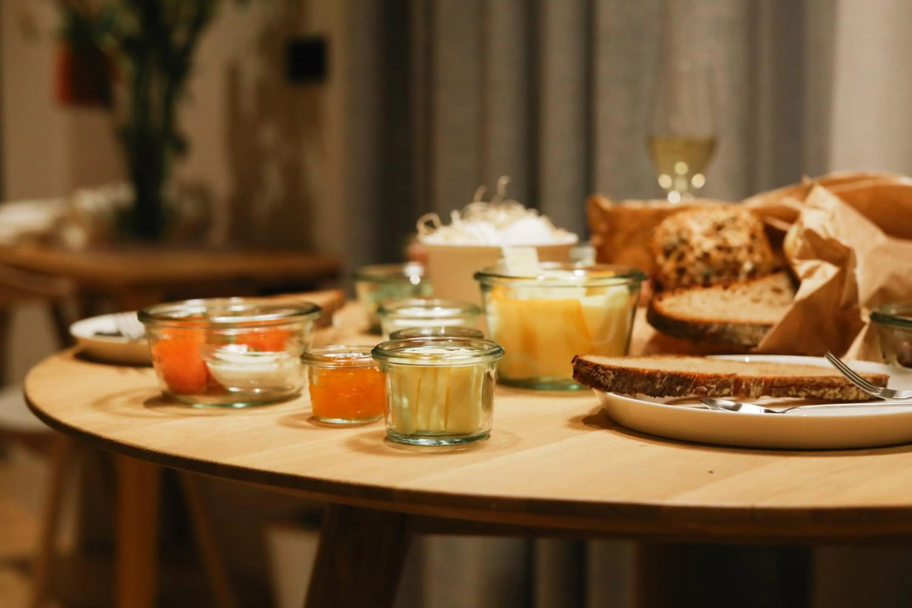 Food and drinks in Mr(s)STiL Design Apartments