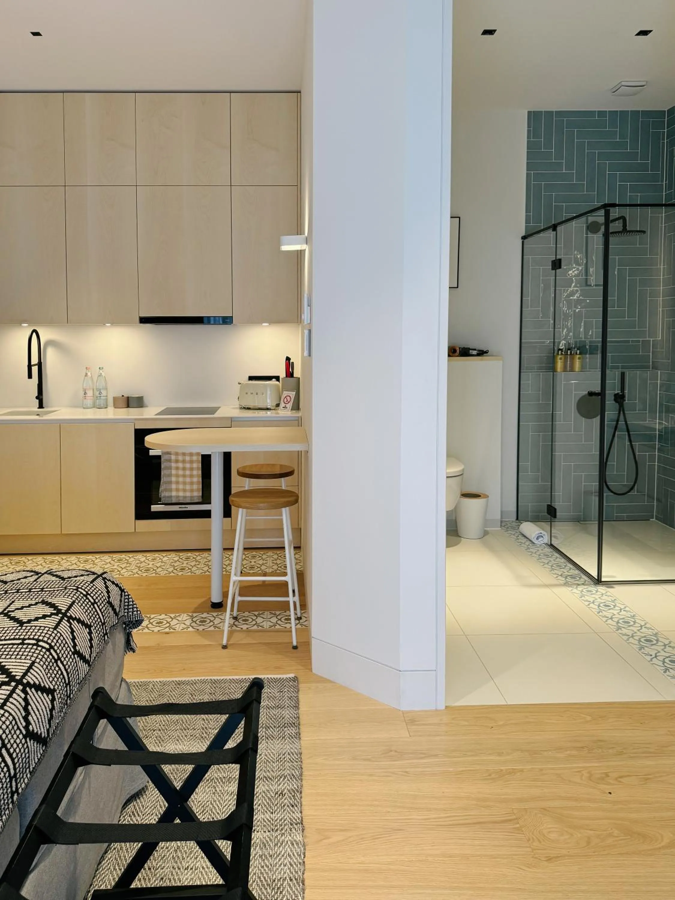 Shower in Mr(s)STiL Design Apartments