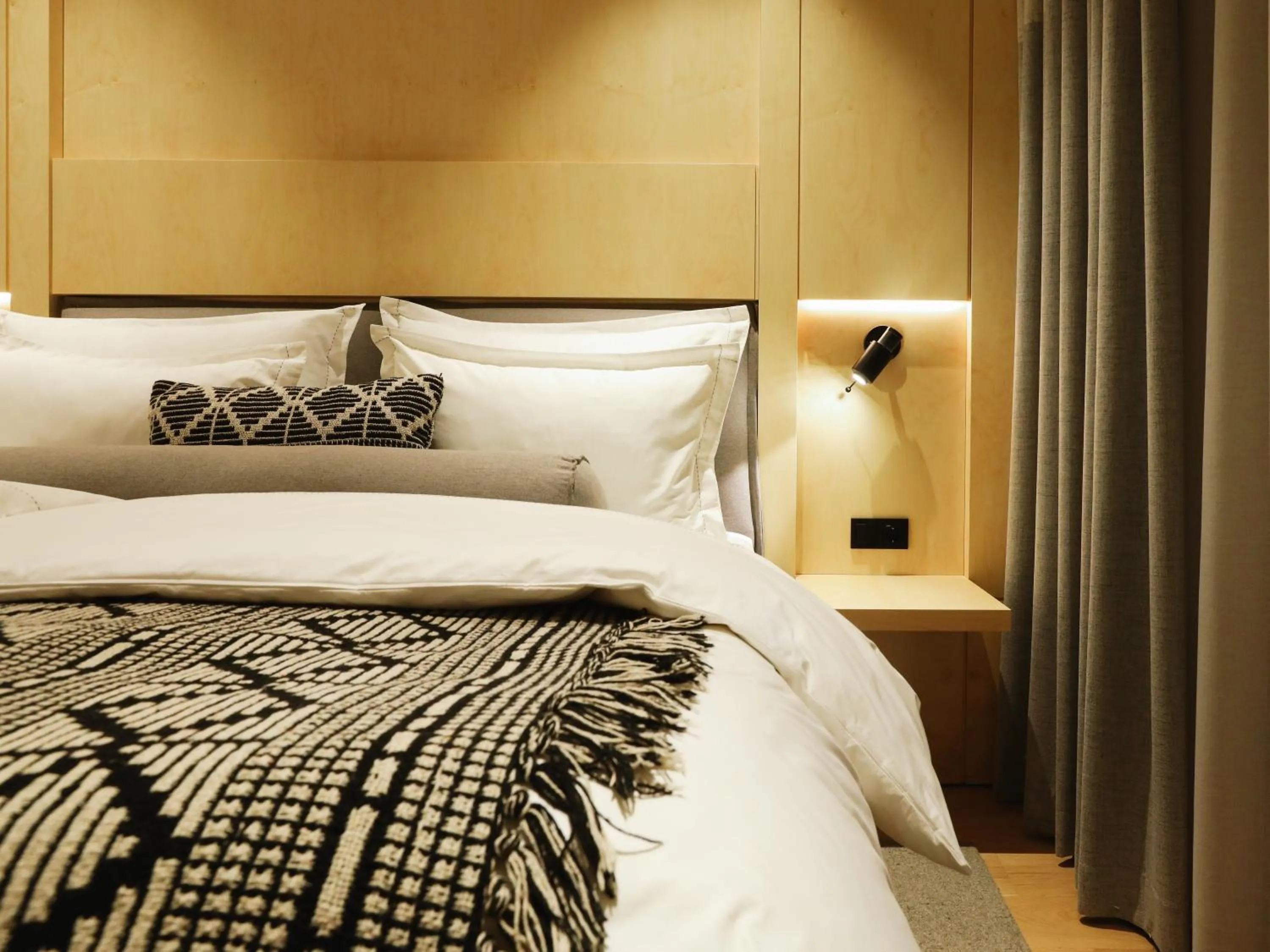 Bed in Mr(s)STiL Design Apartments