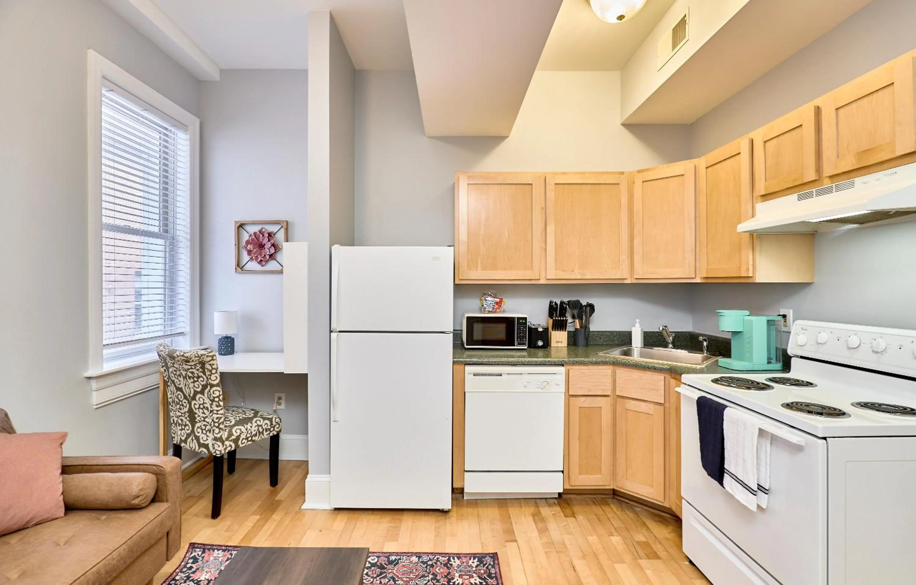 Kitchen or kitchenette in WhiteHouse at Grand Central