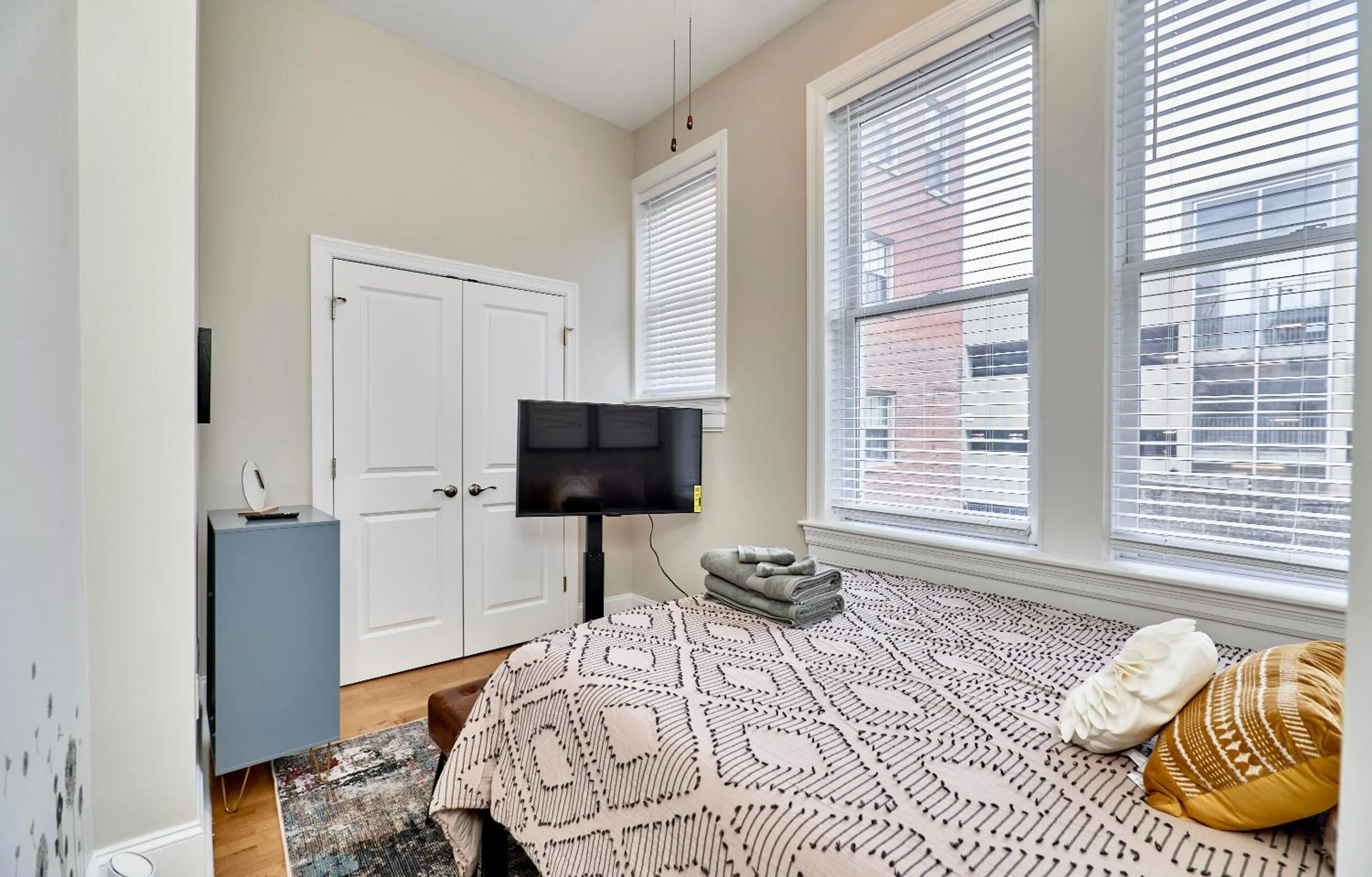 Bed in WhiteHouse at Grand Central