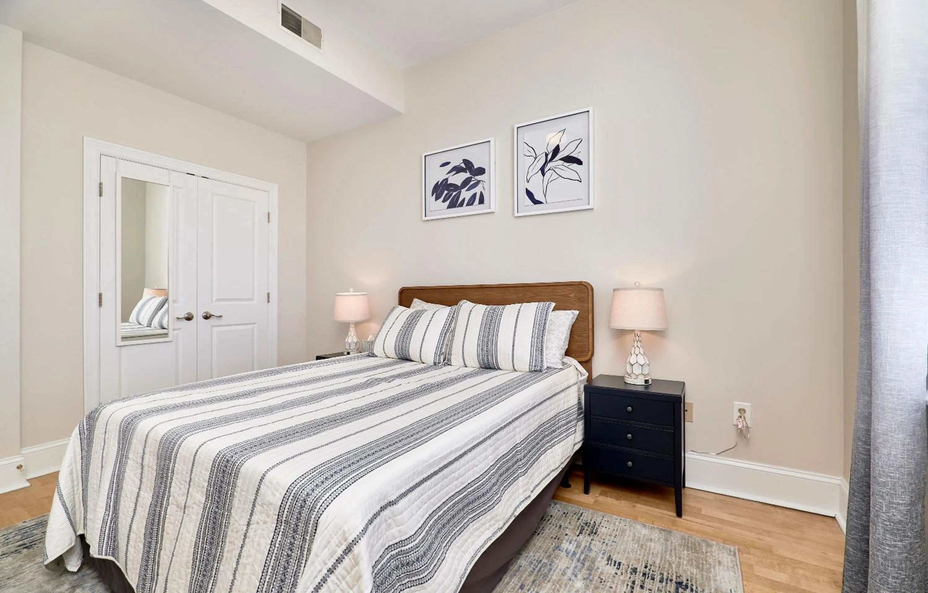 Bed in WhiteHouse at Grand Central