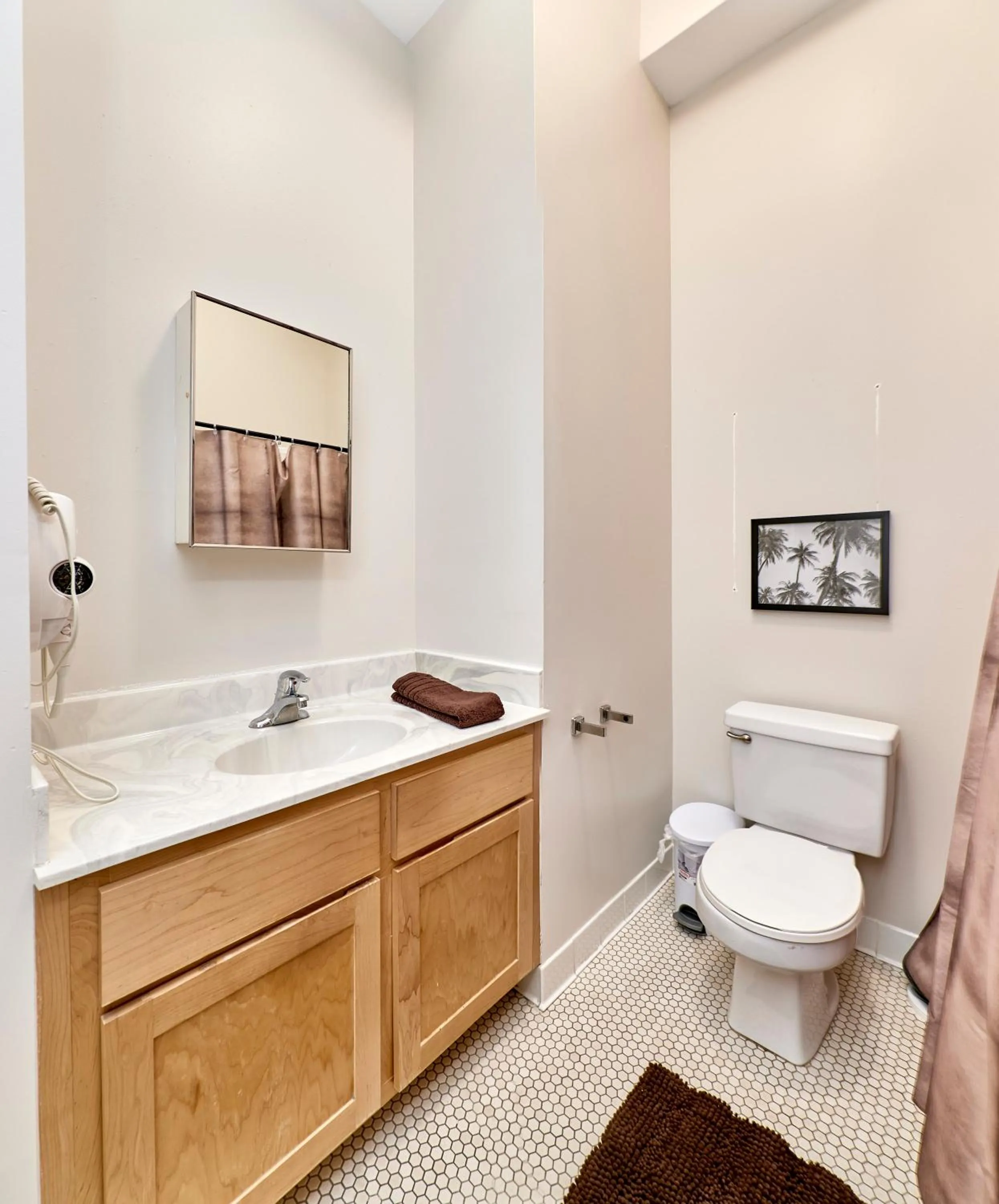 Bathroom in WhiteHouse at Grand Central