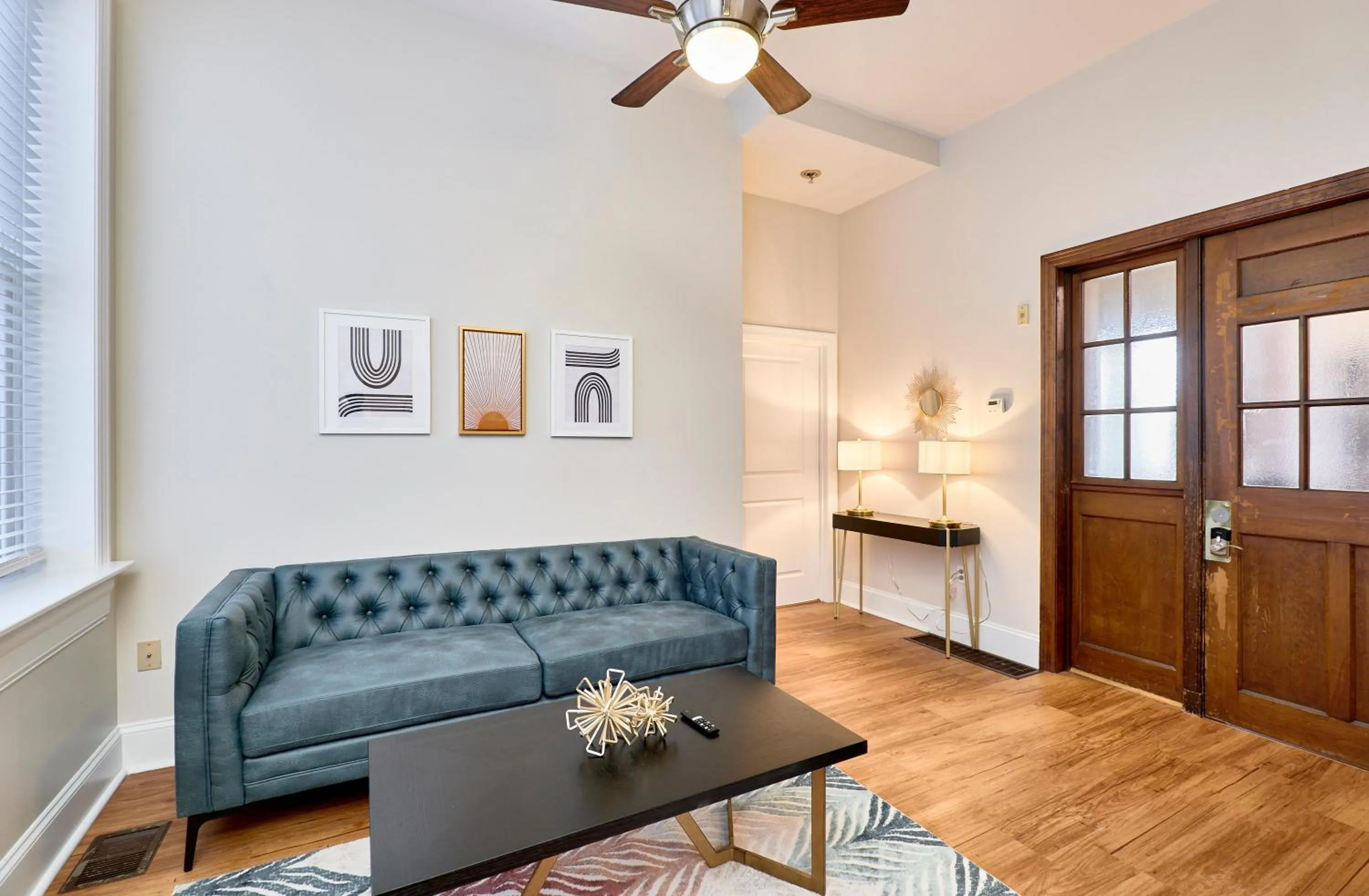 Living room in WhiteHouse at Grand Central