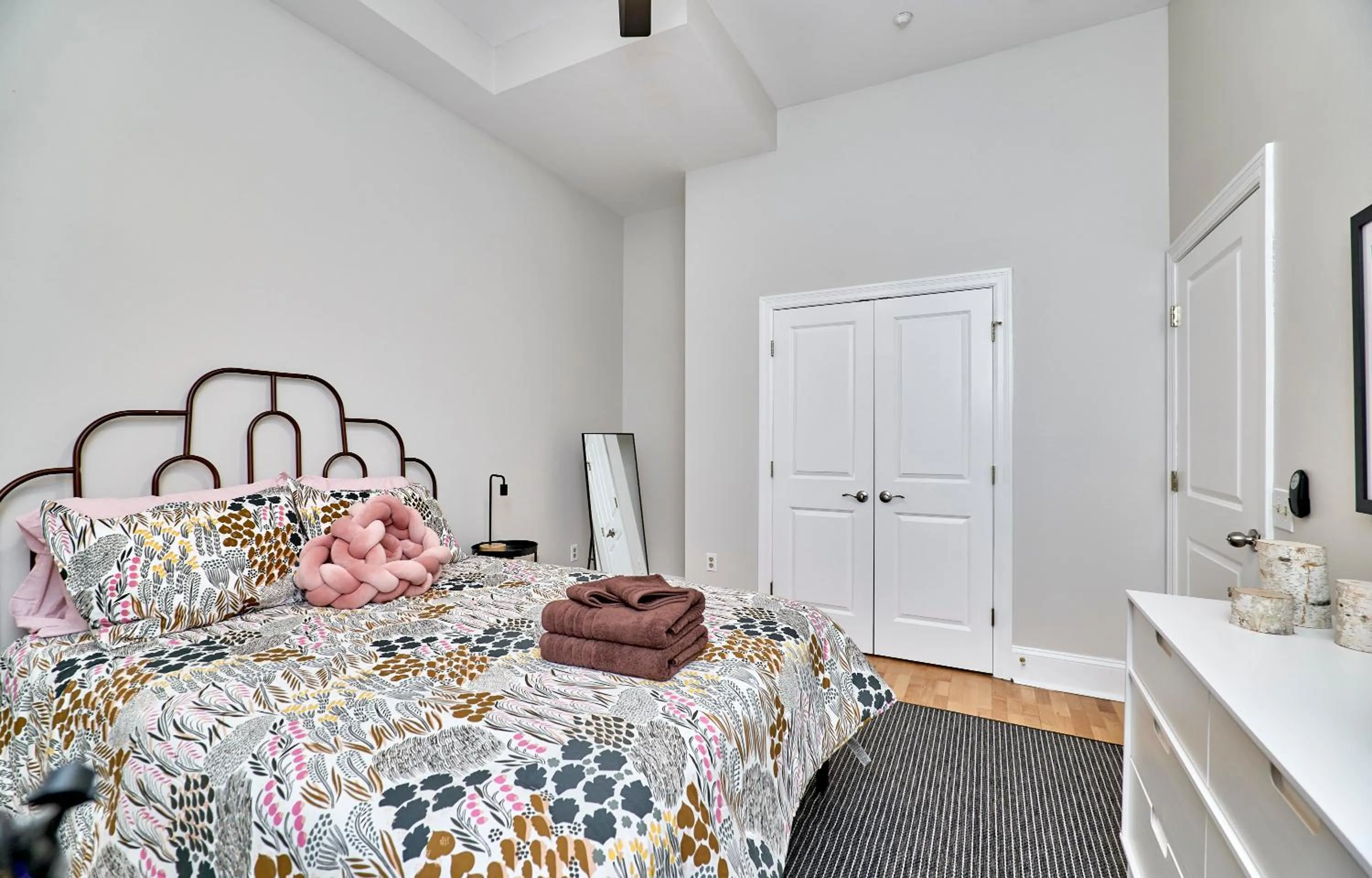 Bed in WhiteHouse at Grand Central