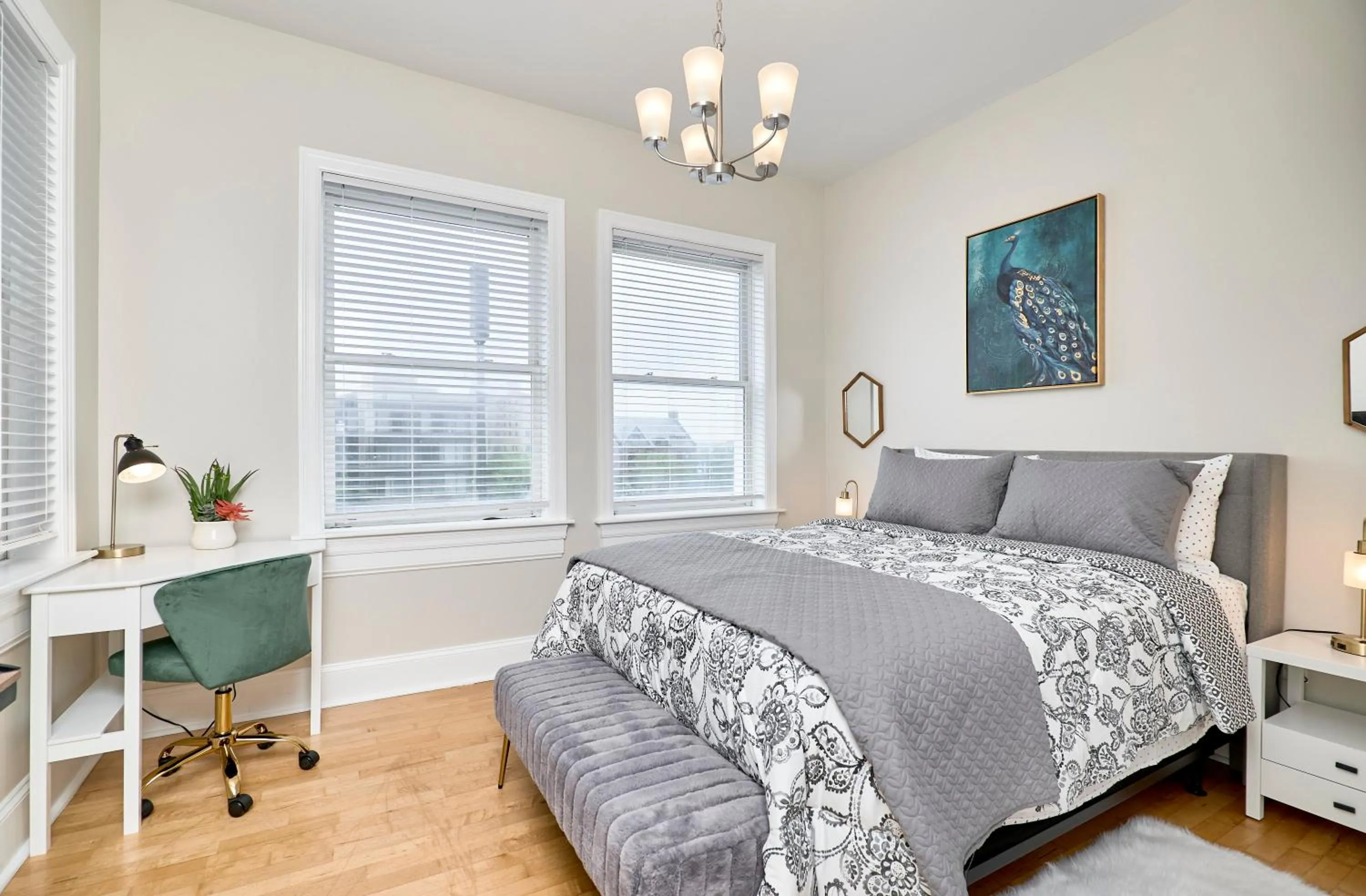 Bed in WhiteHouse at Grand Central