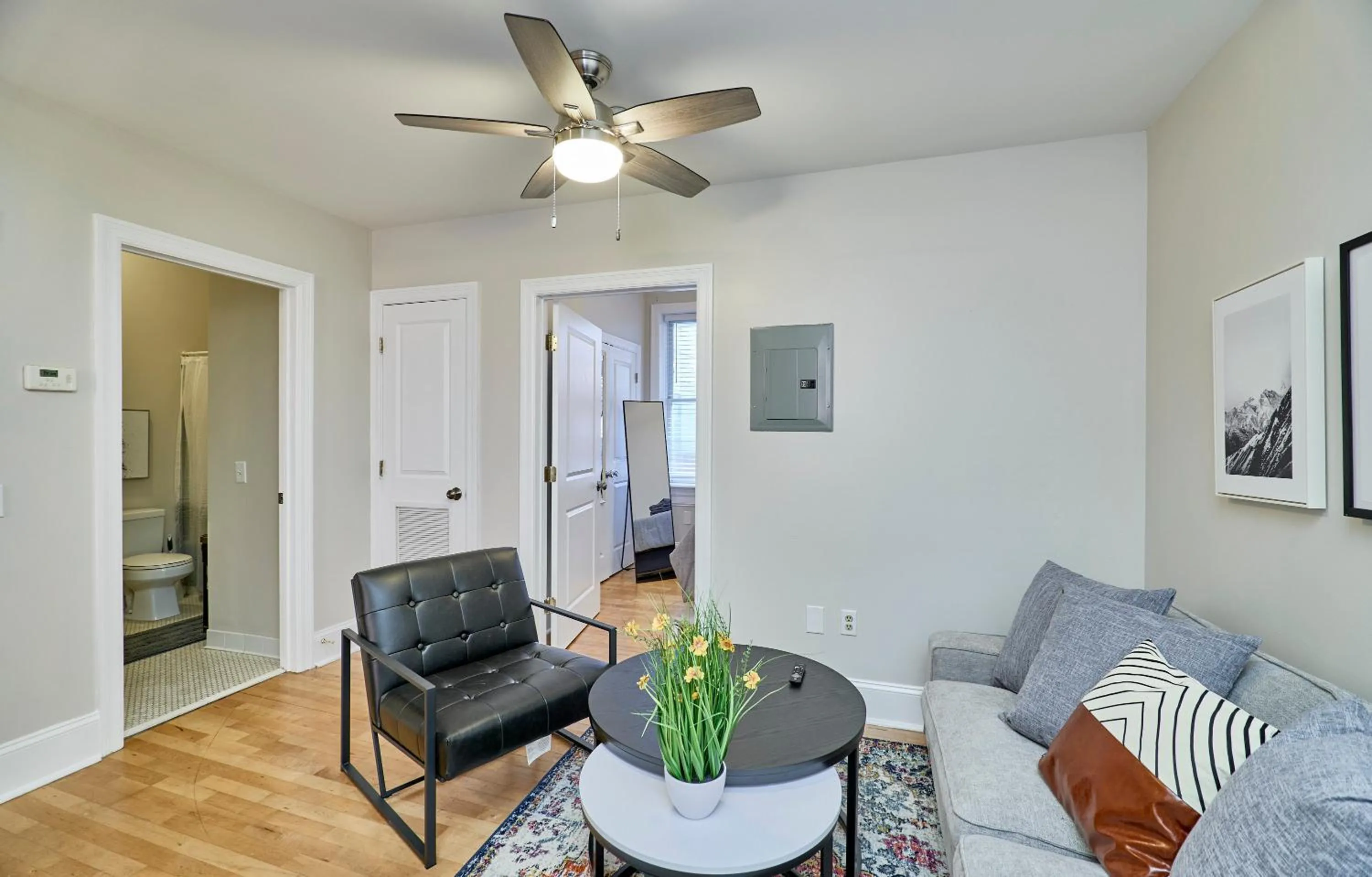 Living room in WhiteHouse at Grand Central